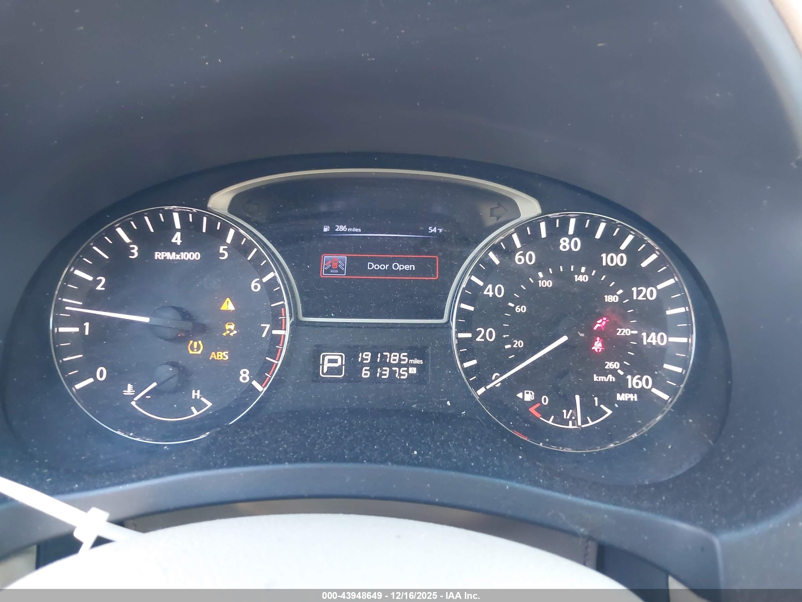 NISSAN ALTIMA image 7