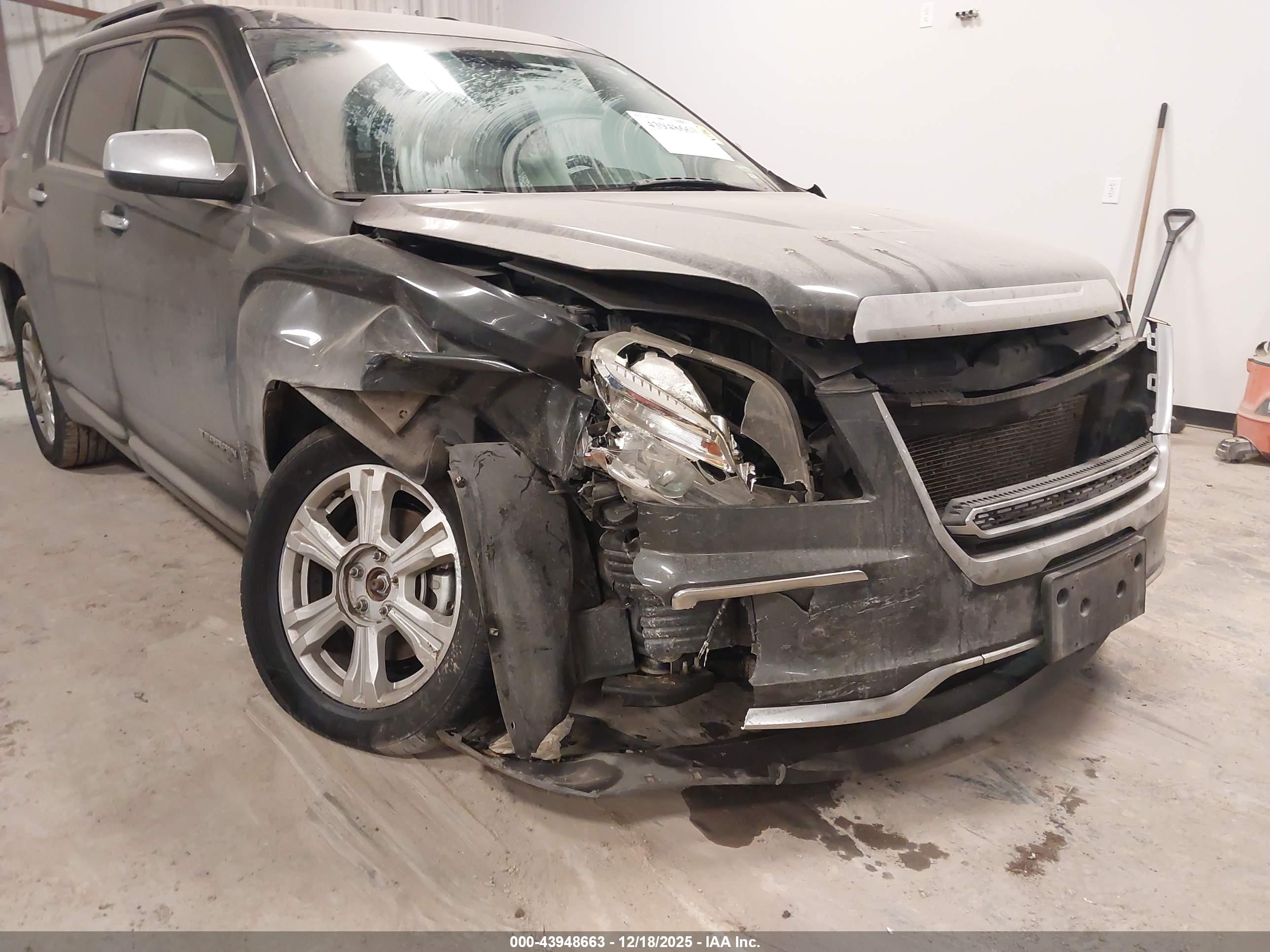 GMC TERRAIN image 6