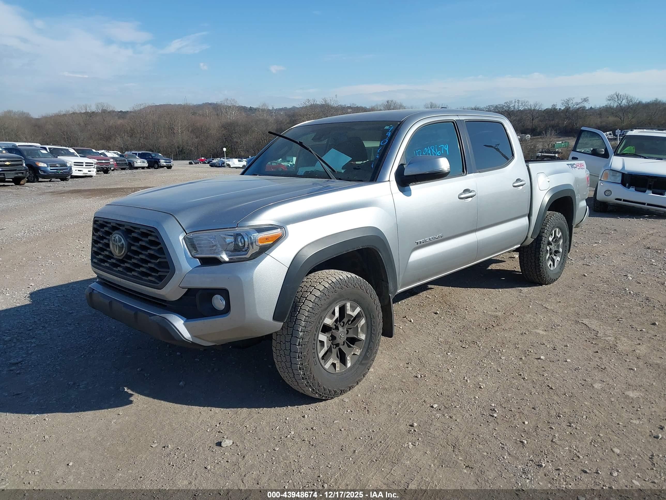 TOYOTA TACOMA image 2