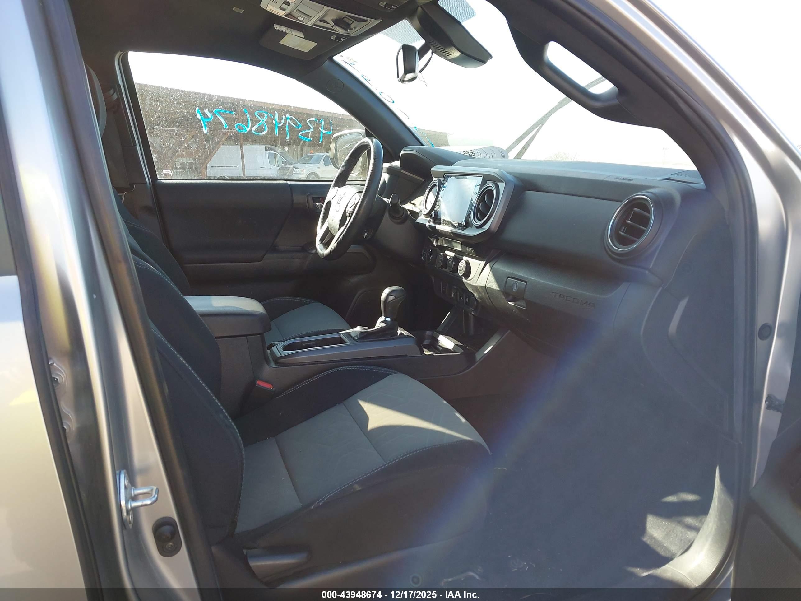 TOYOTA TACOMA image 5