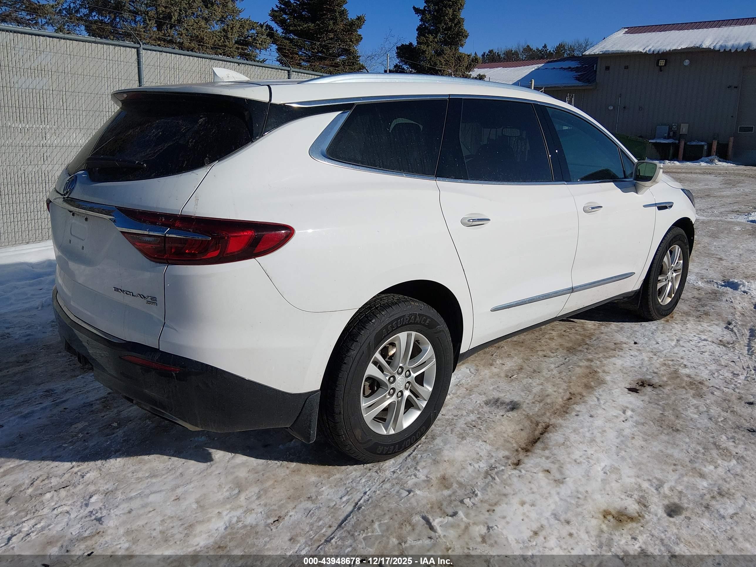 BUICK ENCLAVE image 4