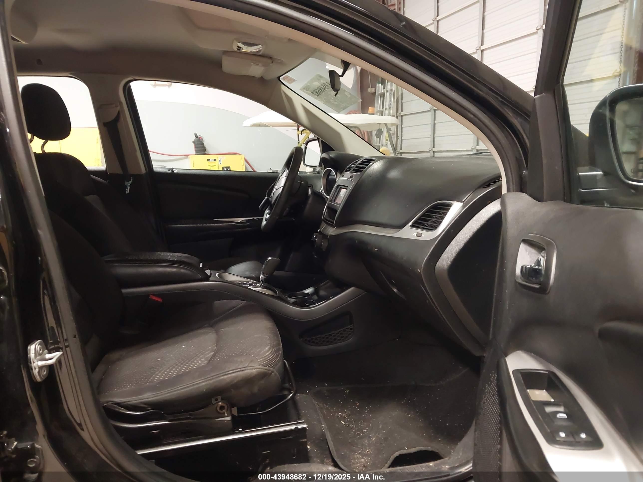 DODGE JOURNEY image 5