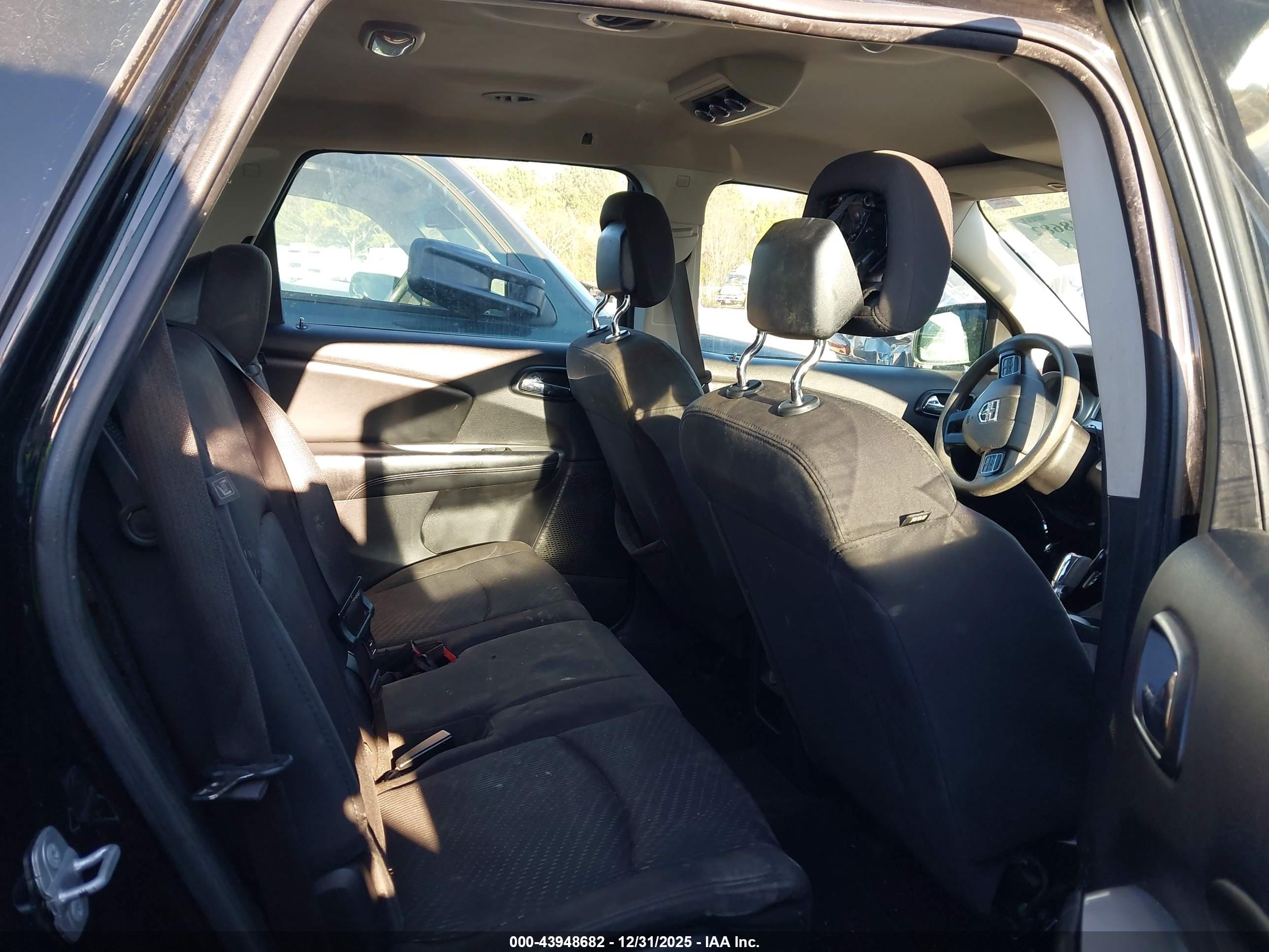 DODGE JOURNEY image 8