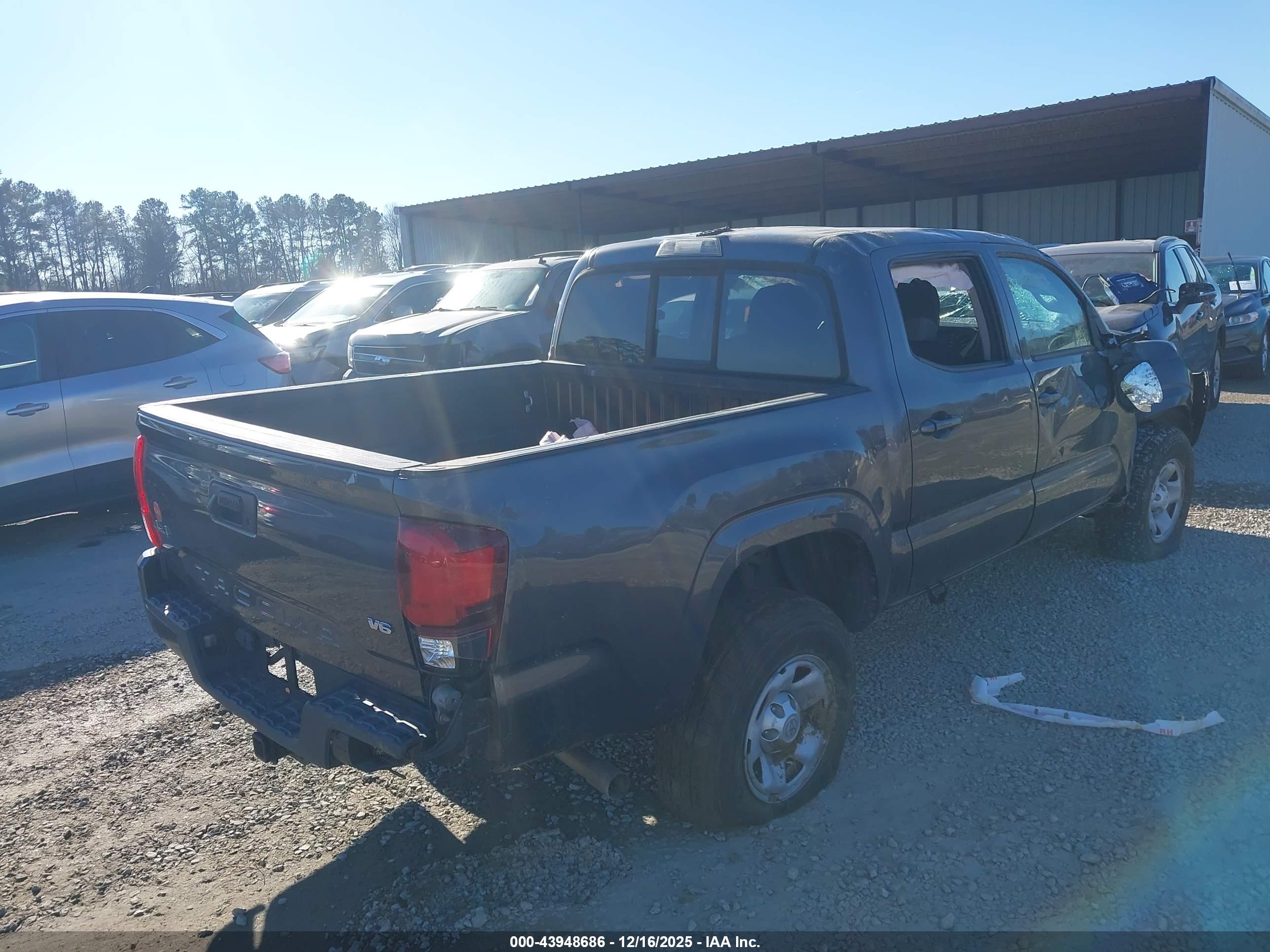 TOYOTA TACOMA image 4
