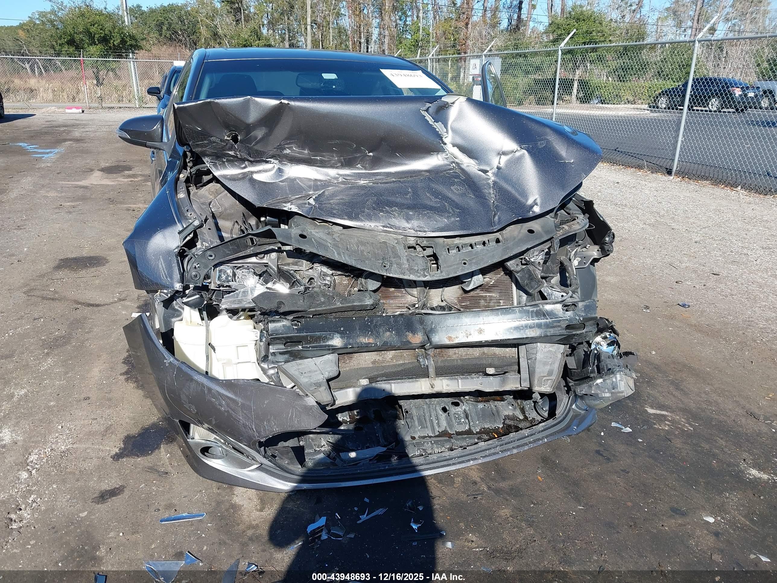 TOYOTA AVALON image 6
