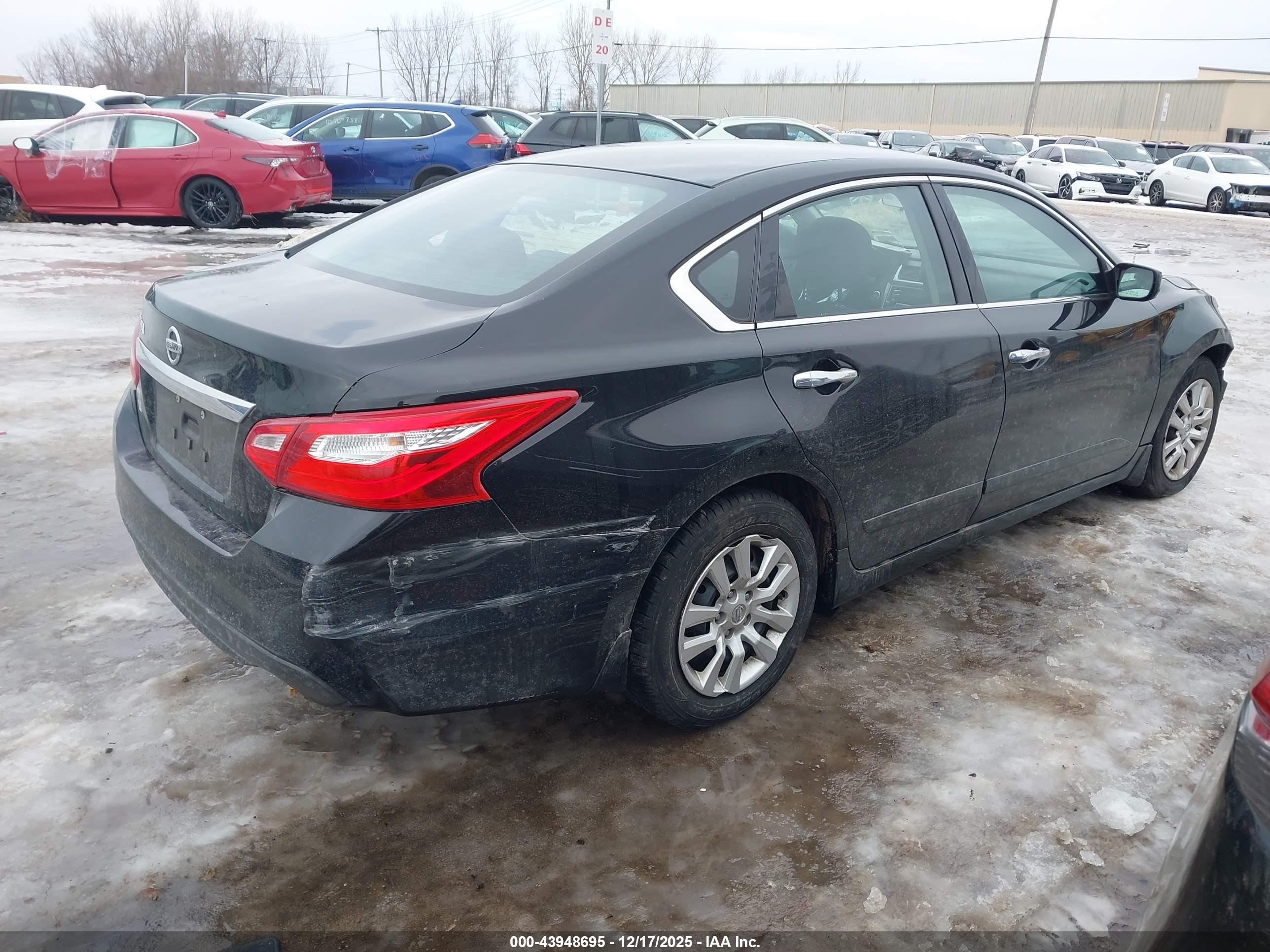 NISSAN ALTIMA image 4