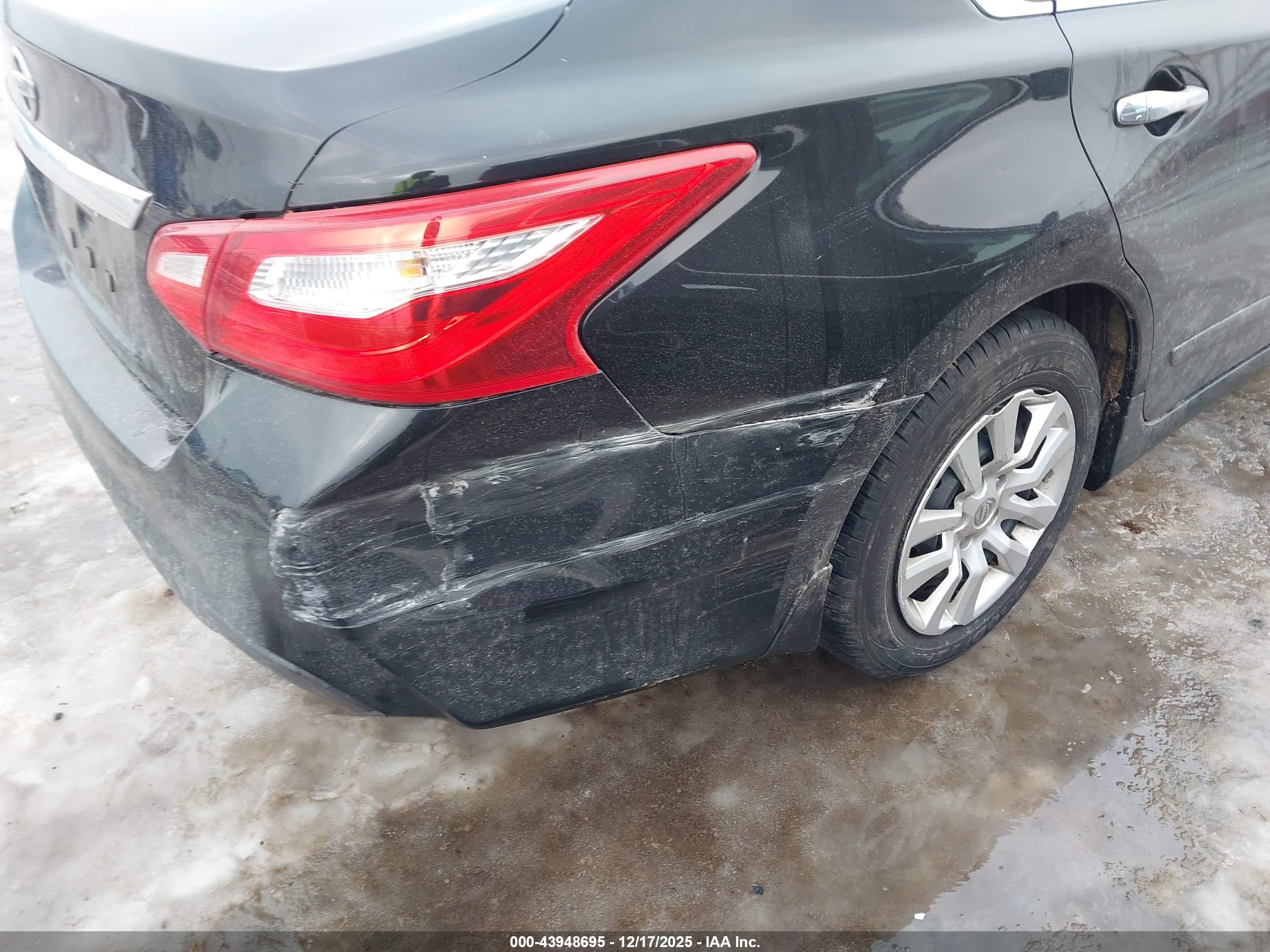 NISSAN ALTIMA image 6