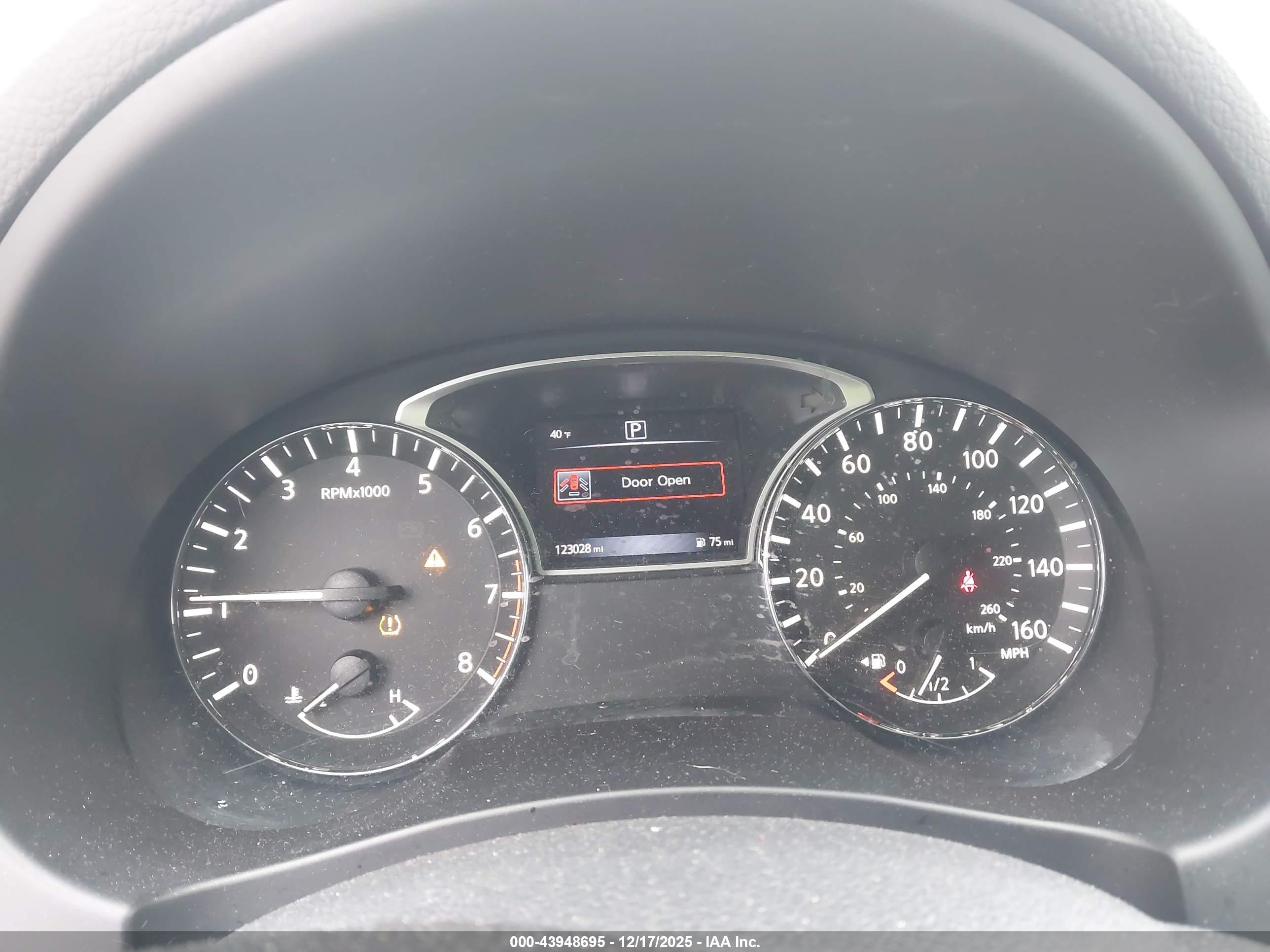 NISSAN ALTIMA image 7