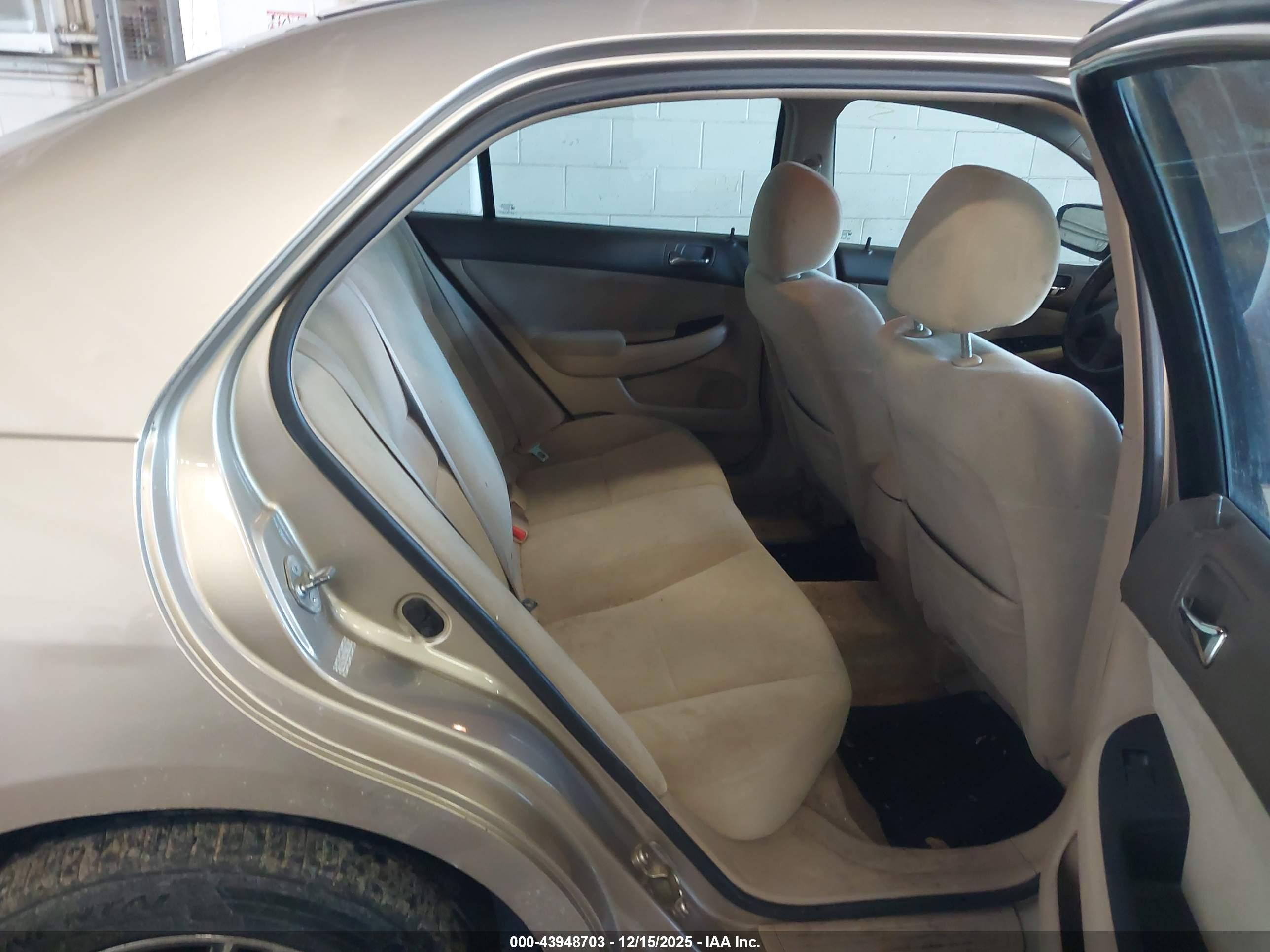 HONDA ACCORD image 8