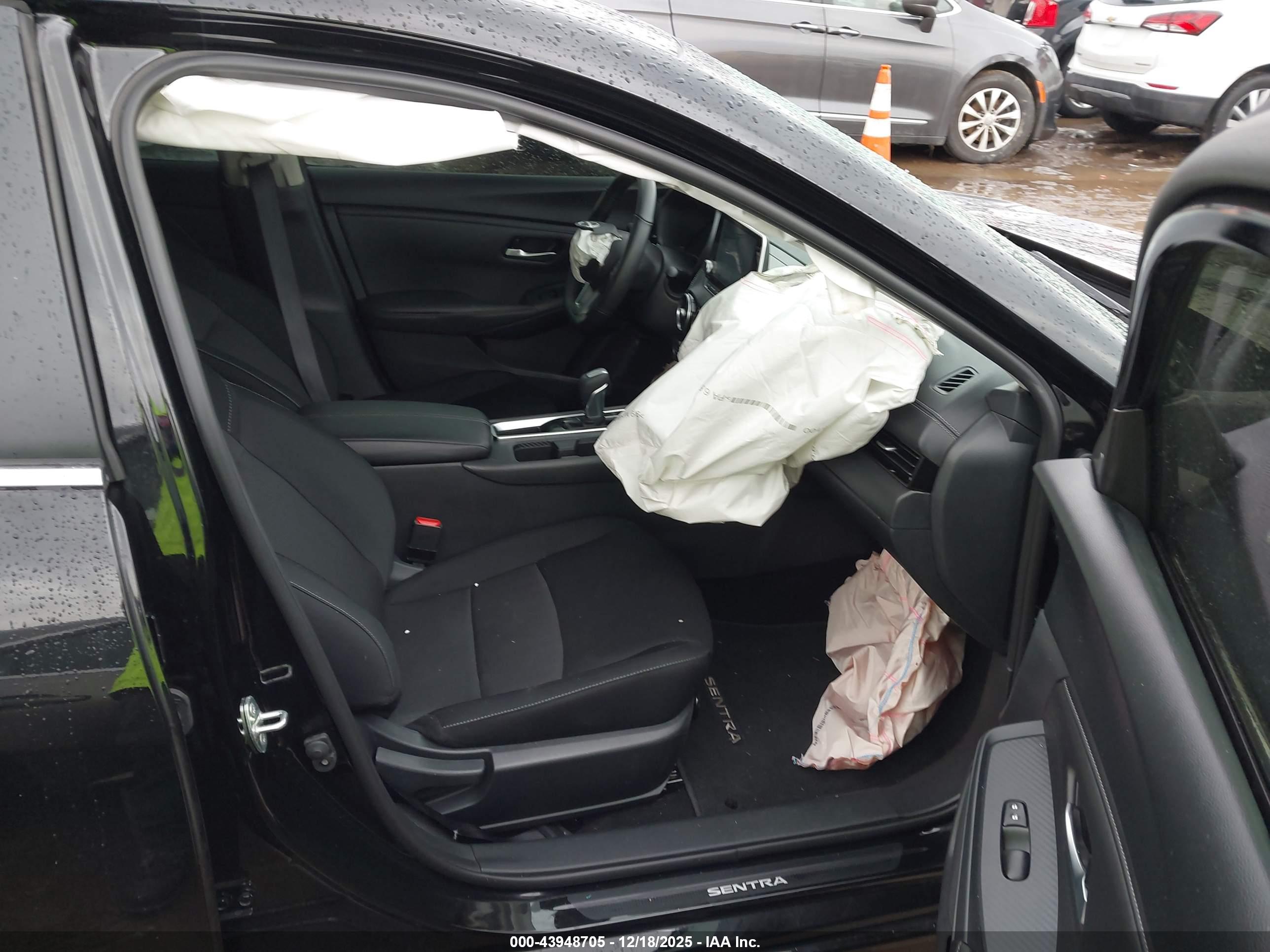 NISSAN SENTRA image 5