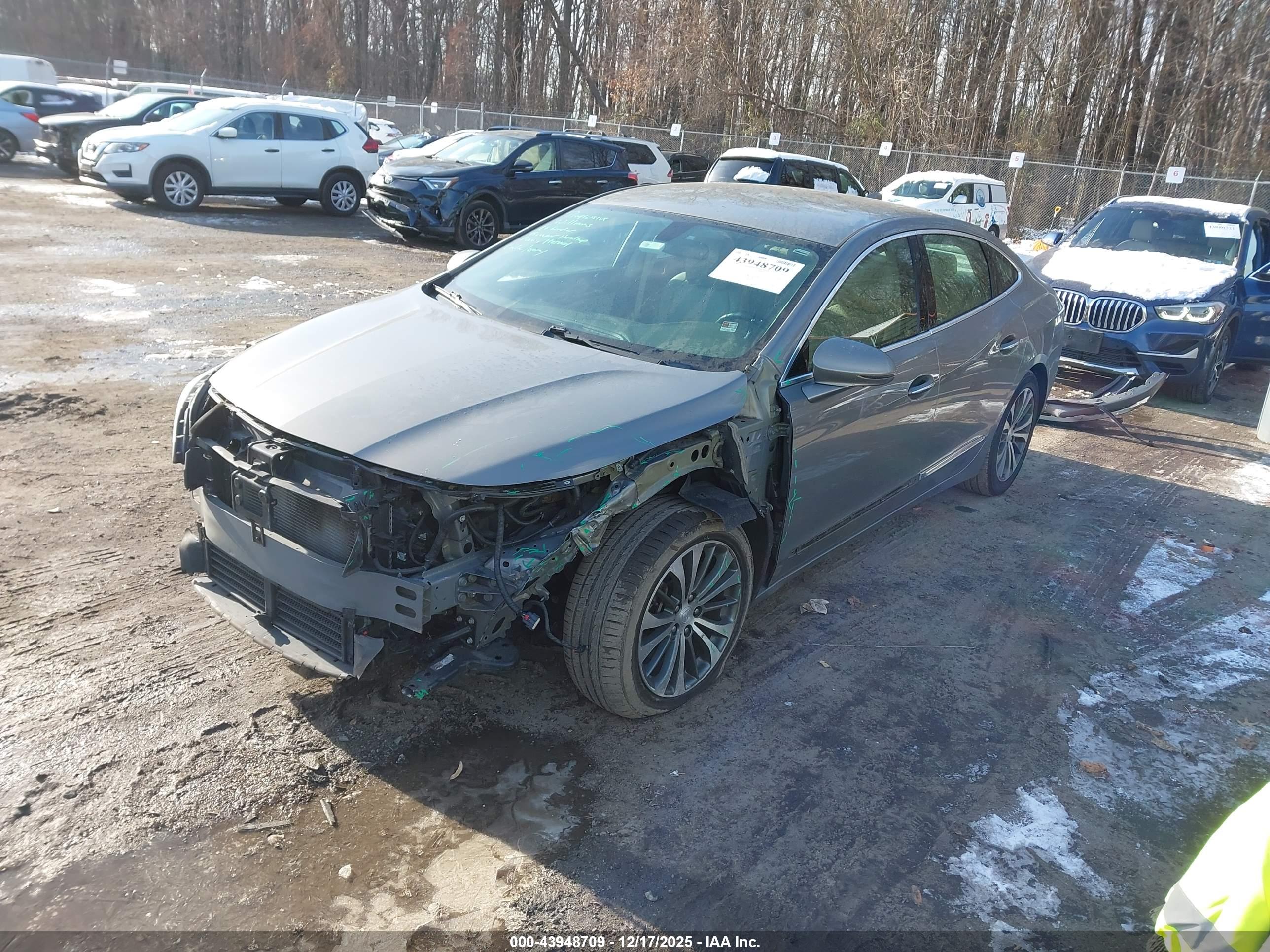 BUICK LACROSSE image 2
