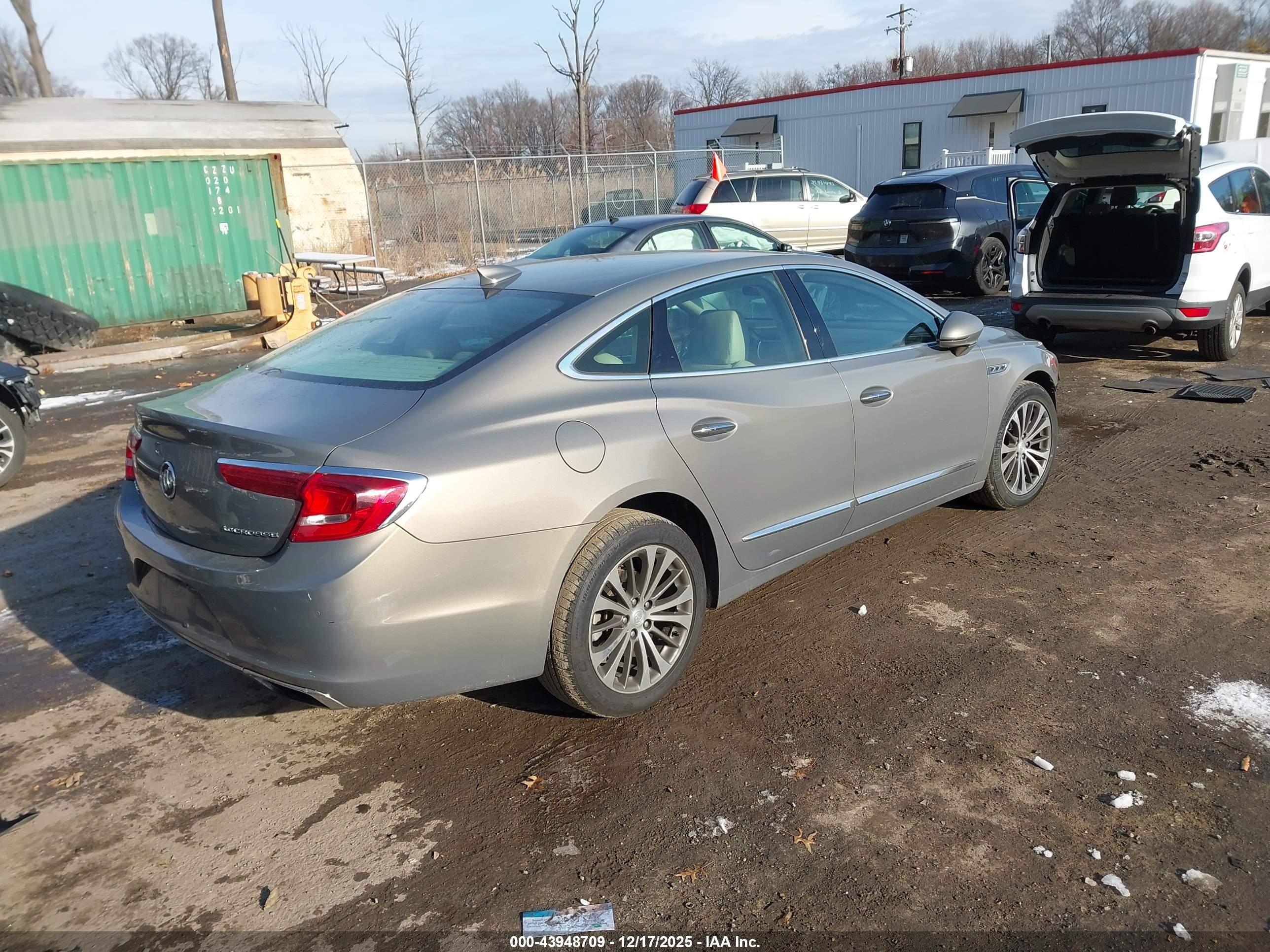BUICK LACROSSE image 4