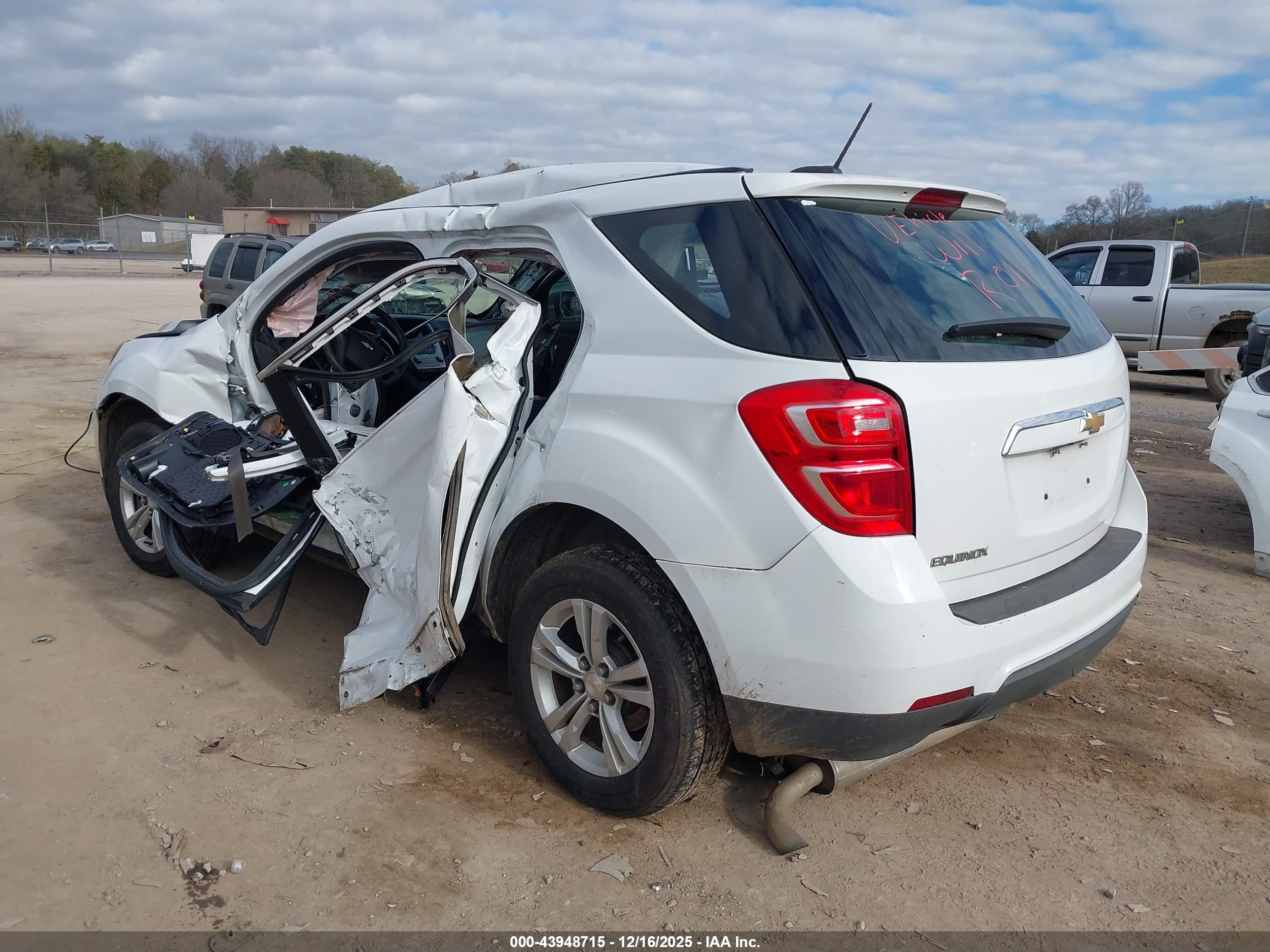 CHEVROLET EQUINOX image 3