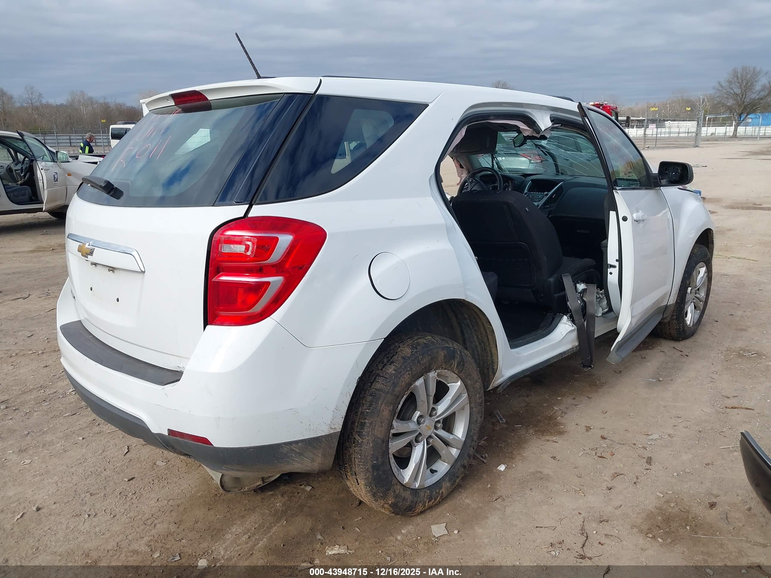 CHEVROLET EQUINOX image 4