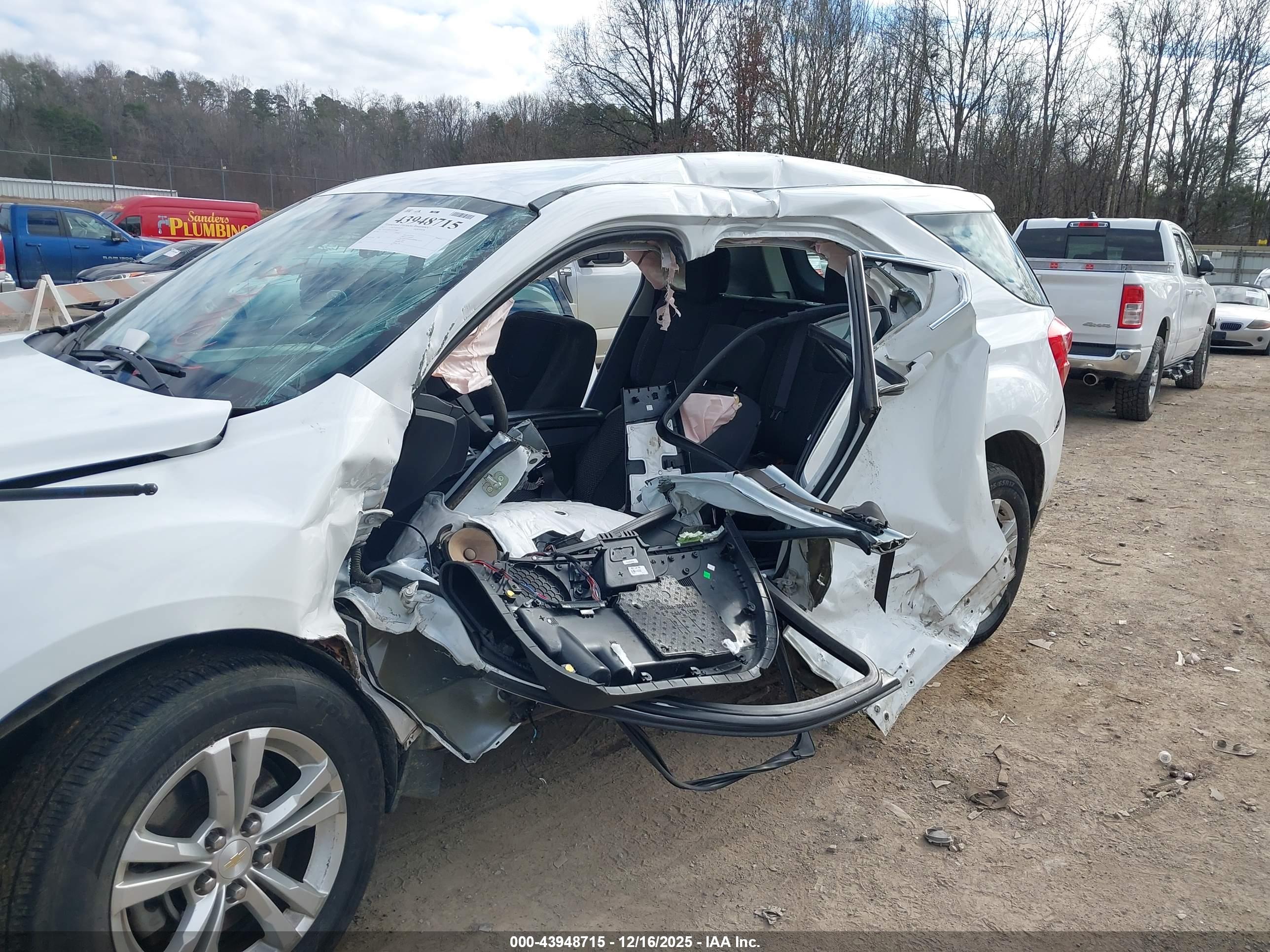CHEVROLET EQUINOX image 6