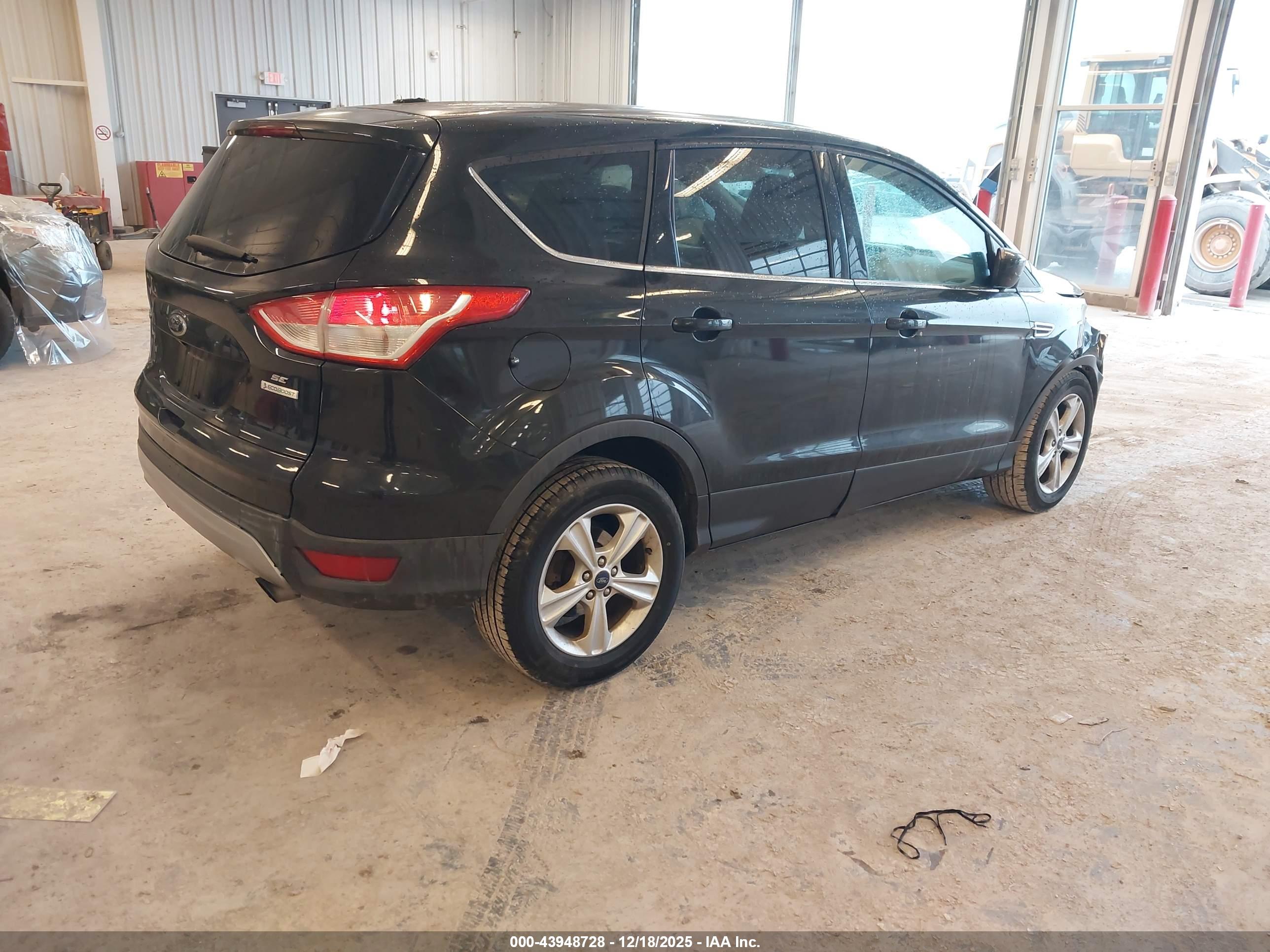 FORD ESCAPE image 4