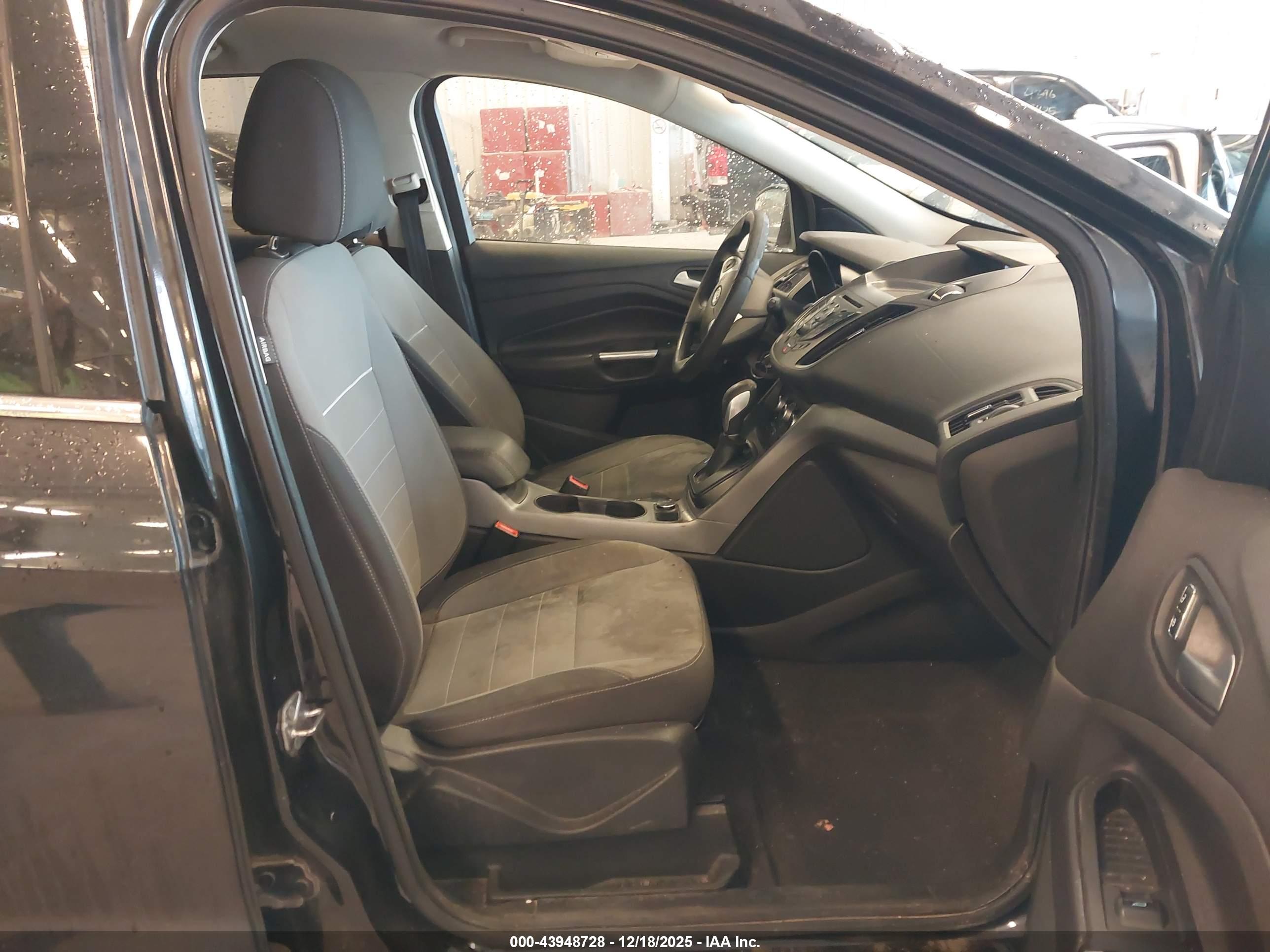 FORD ESCAPE image 5