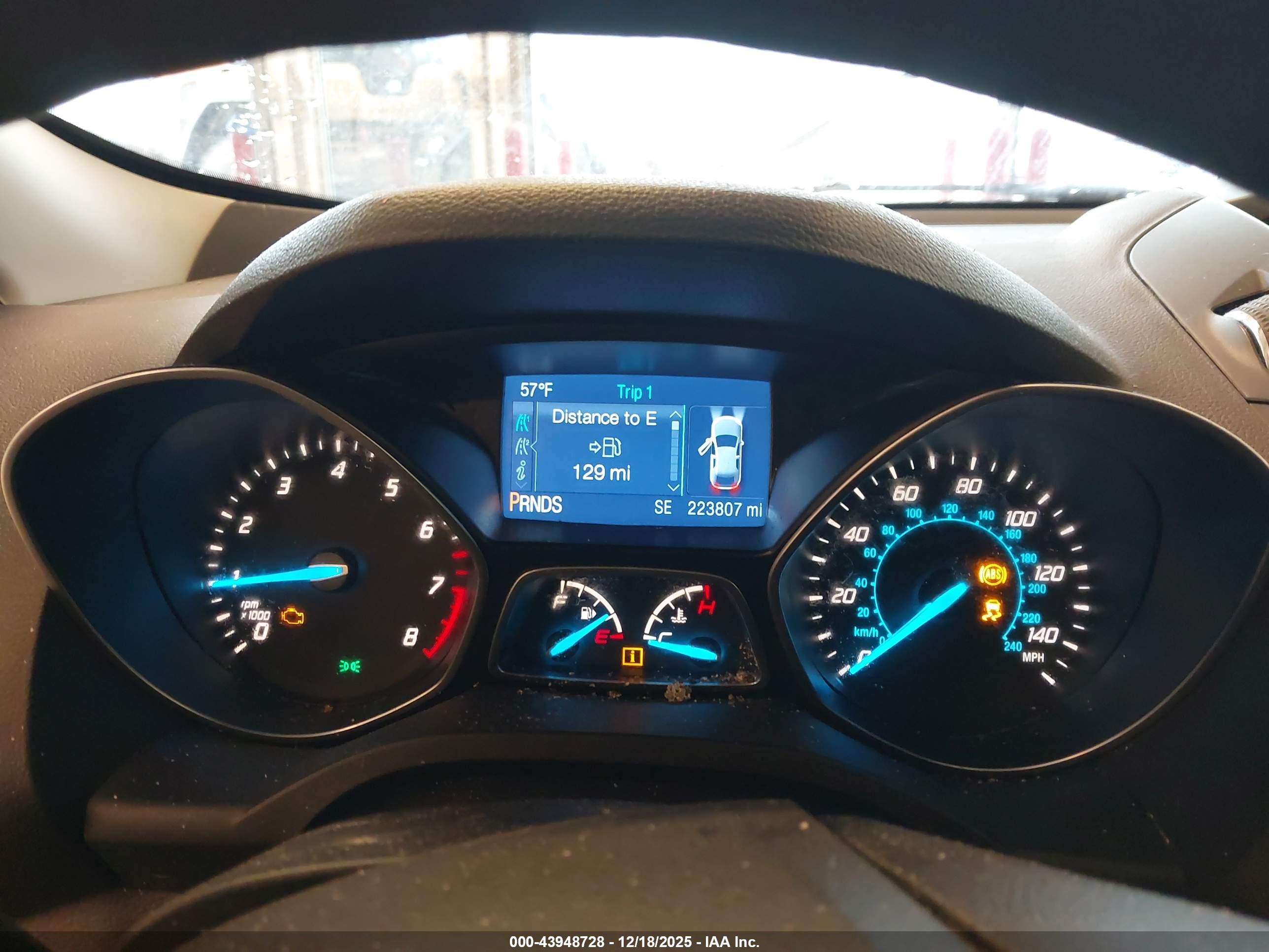 FORD ESCAPE image 7