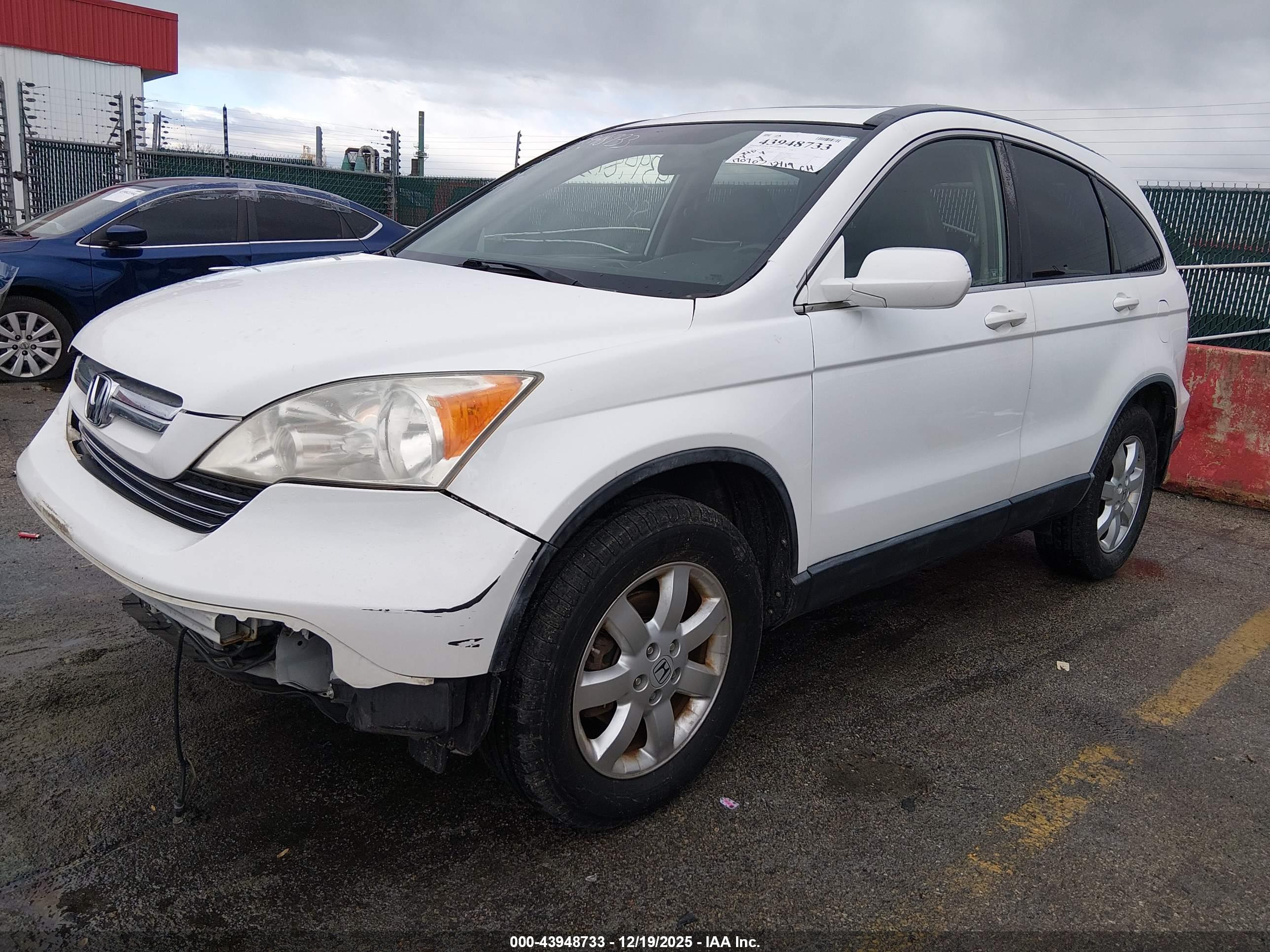 HONDA CR-V image 2