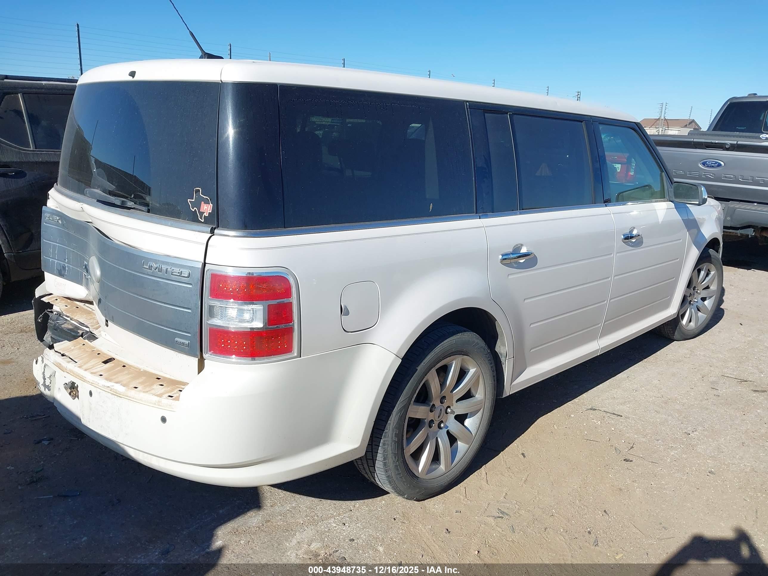 FORD FLEX image 4