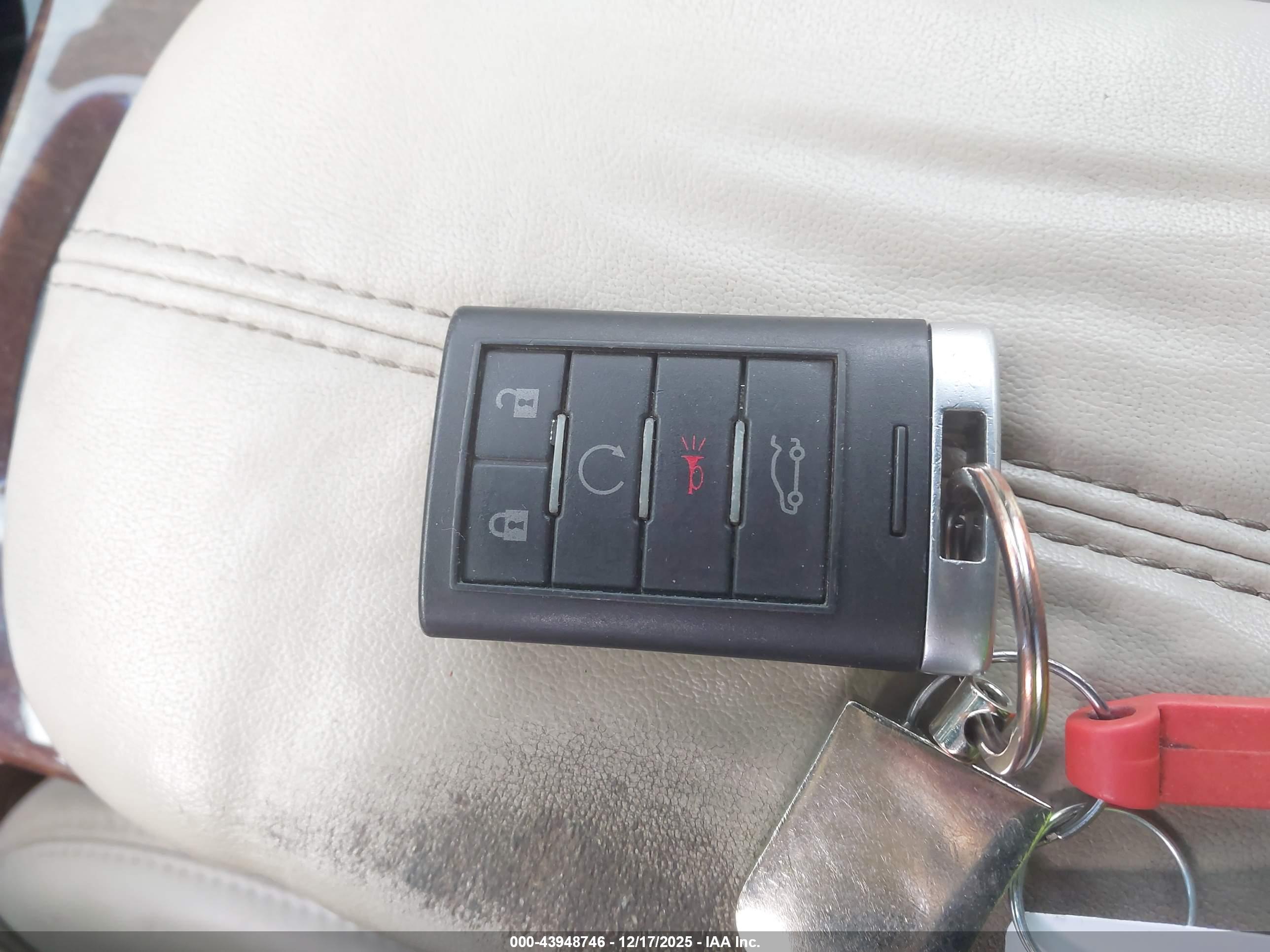 CADILLAC XTS image 11