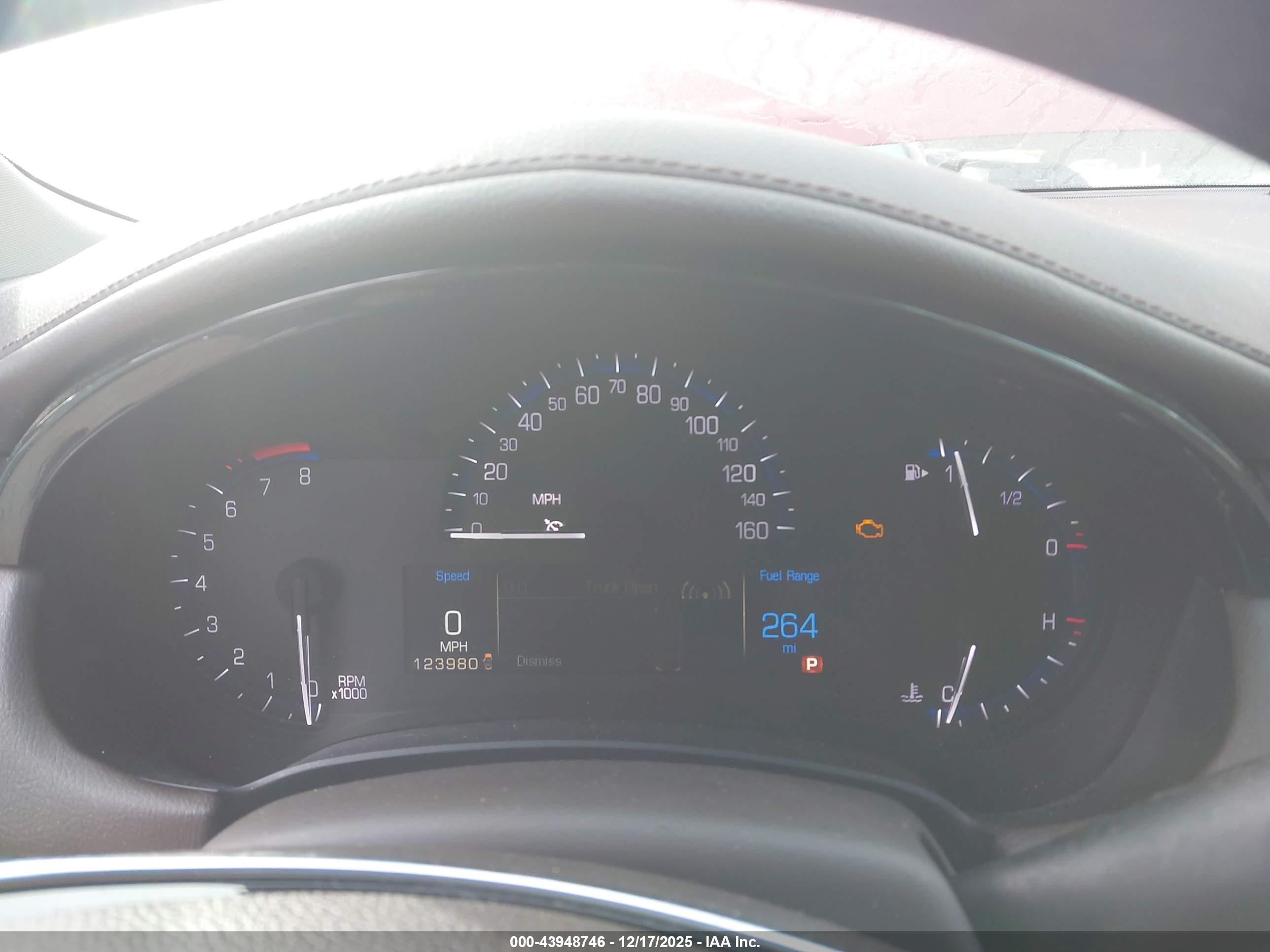 CADILLAC XTS image 7