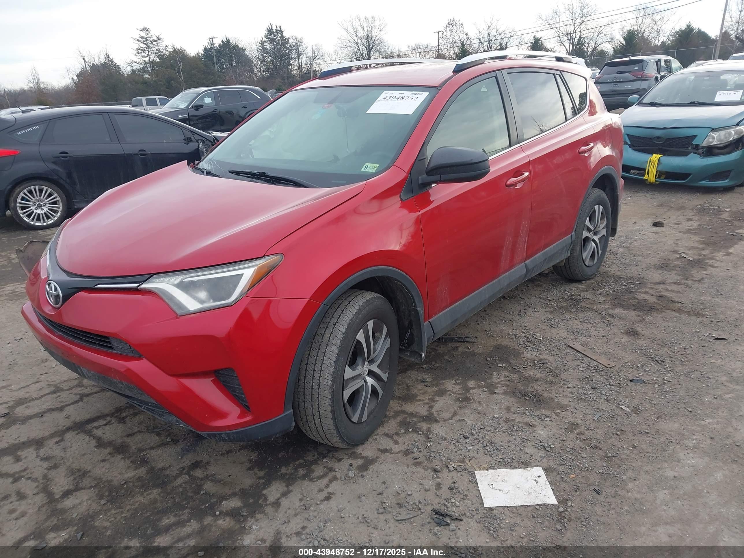 TOYOTA RAV4 image 2