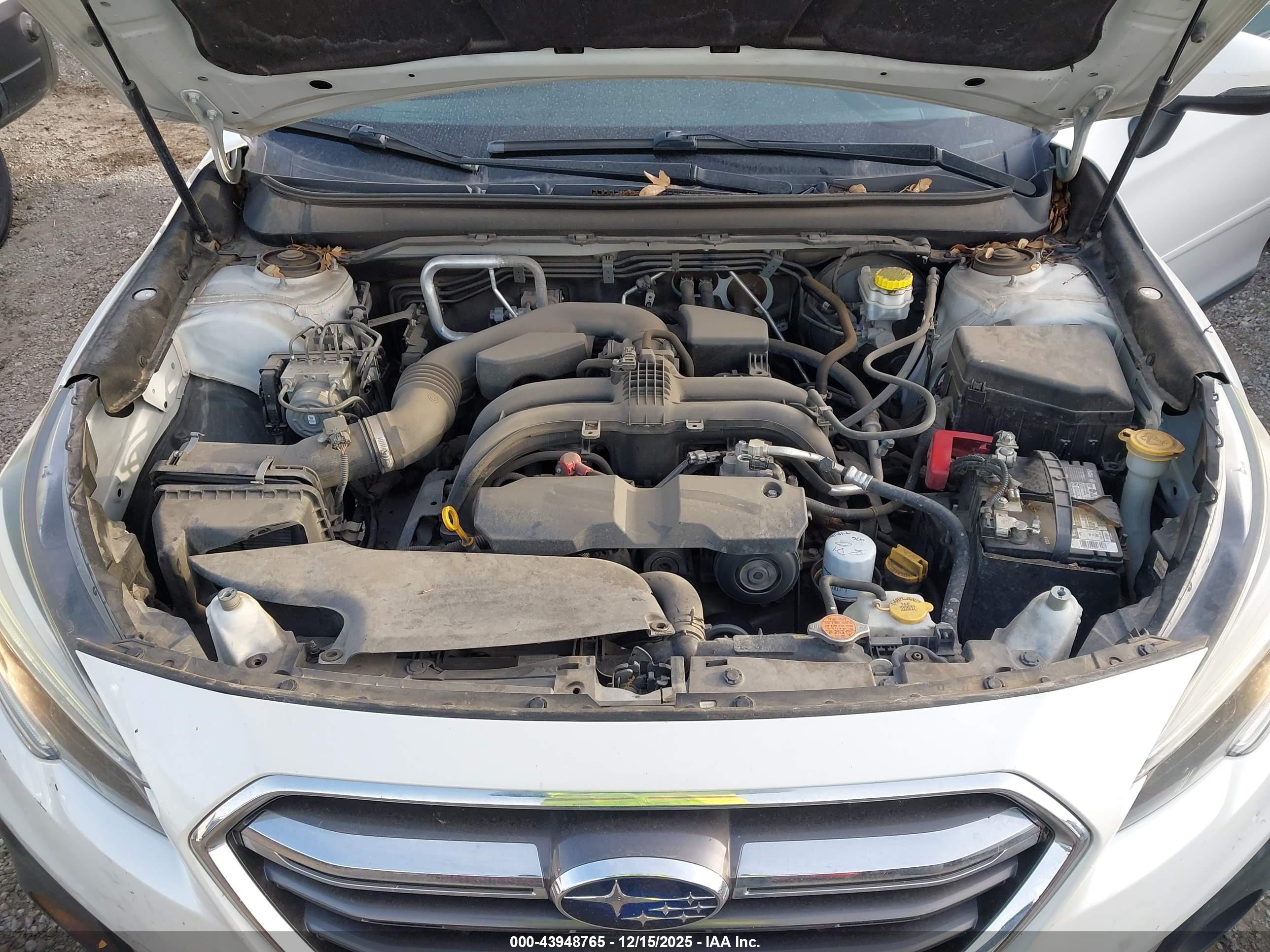 SUBARU OUTBACK image 10