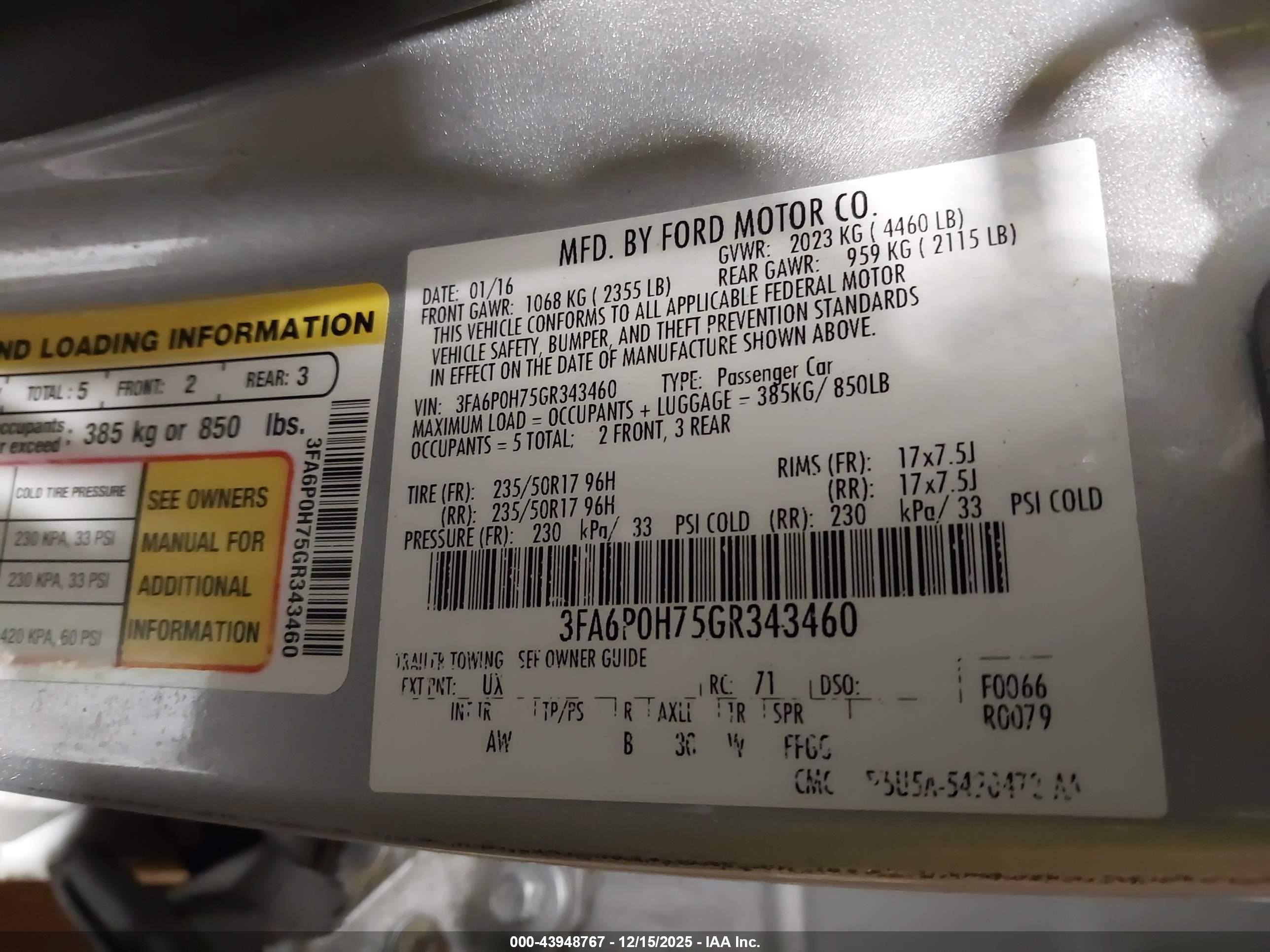 FORD FUSION image 9