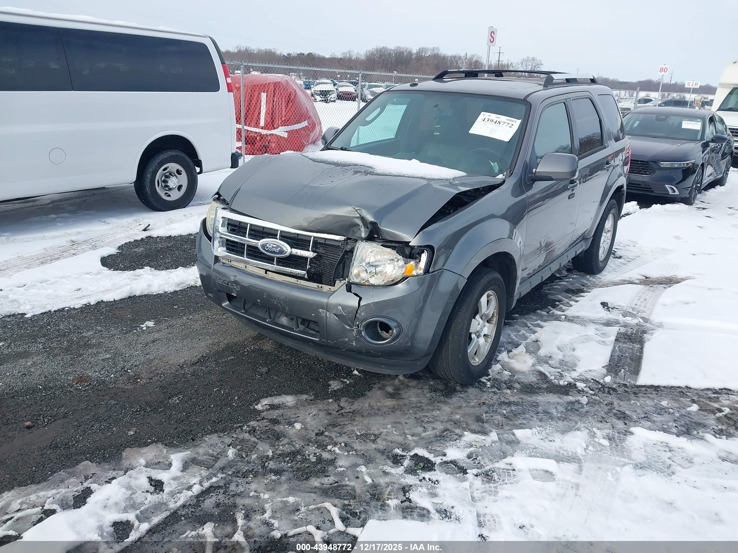 FORD ESCAPE image 2