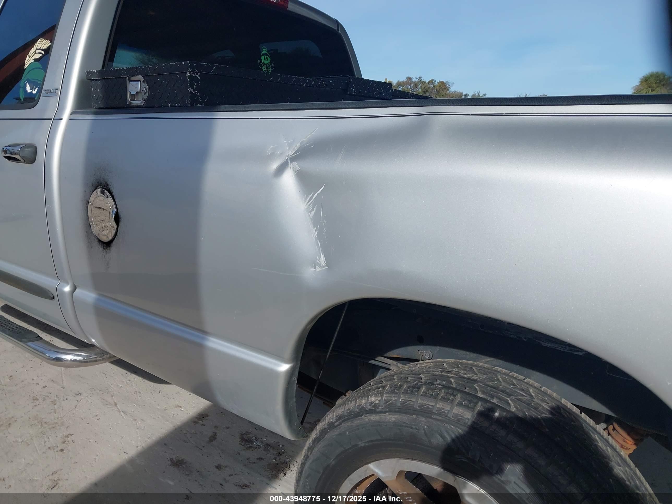 DODGE RAM image 6