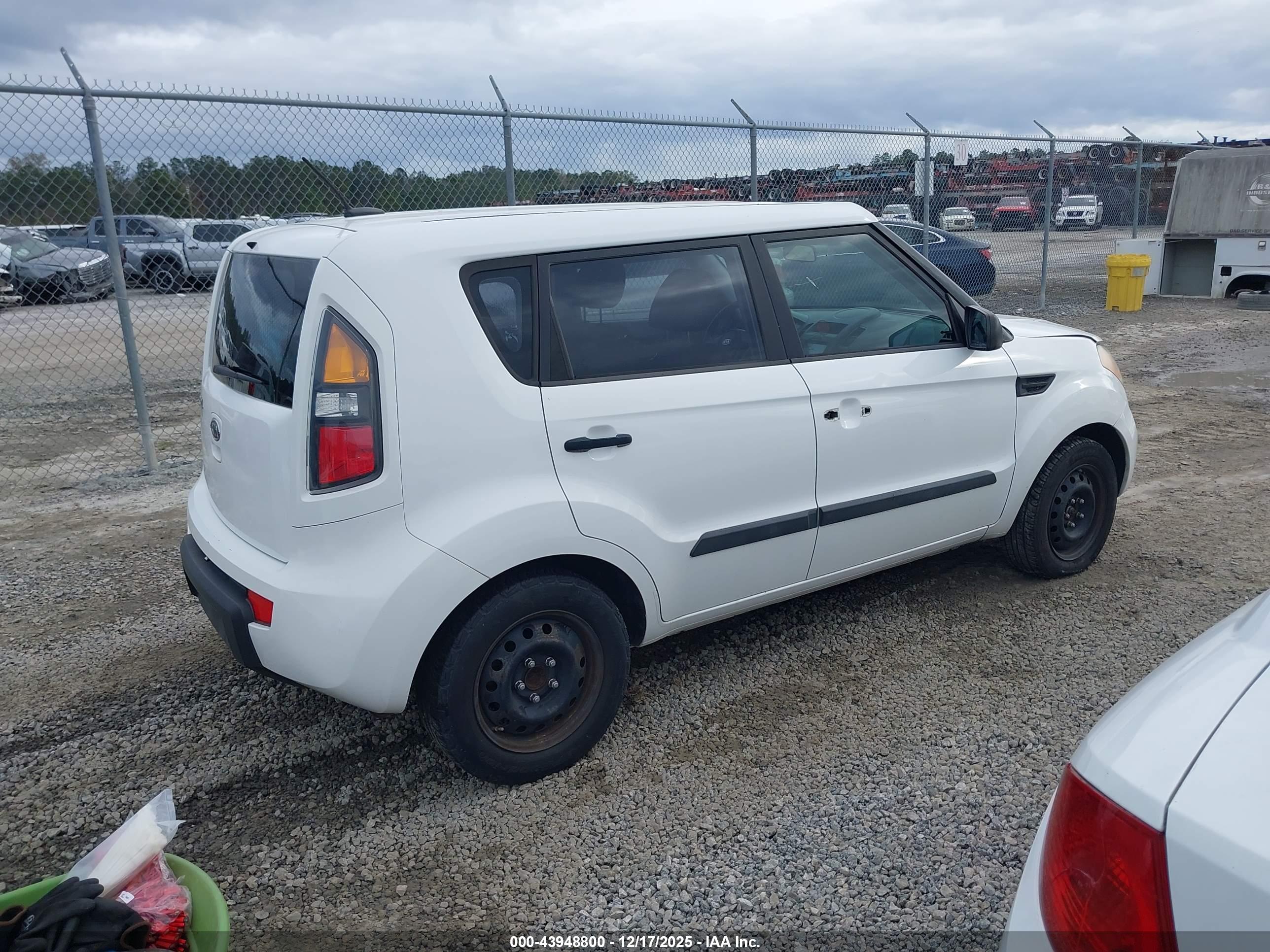 KIA SOUL image 4