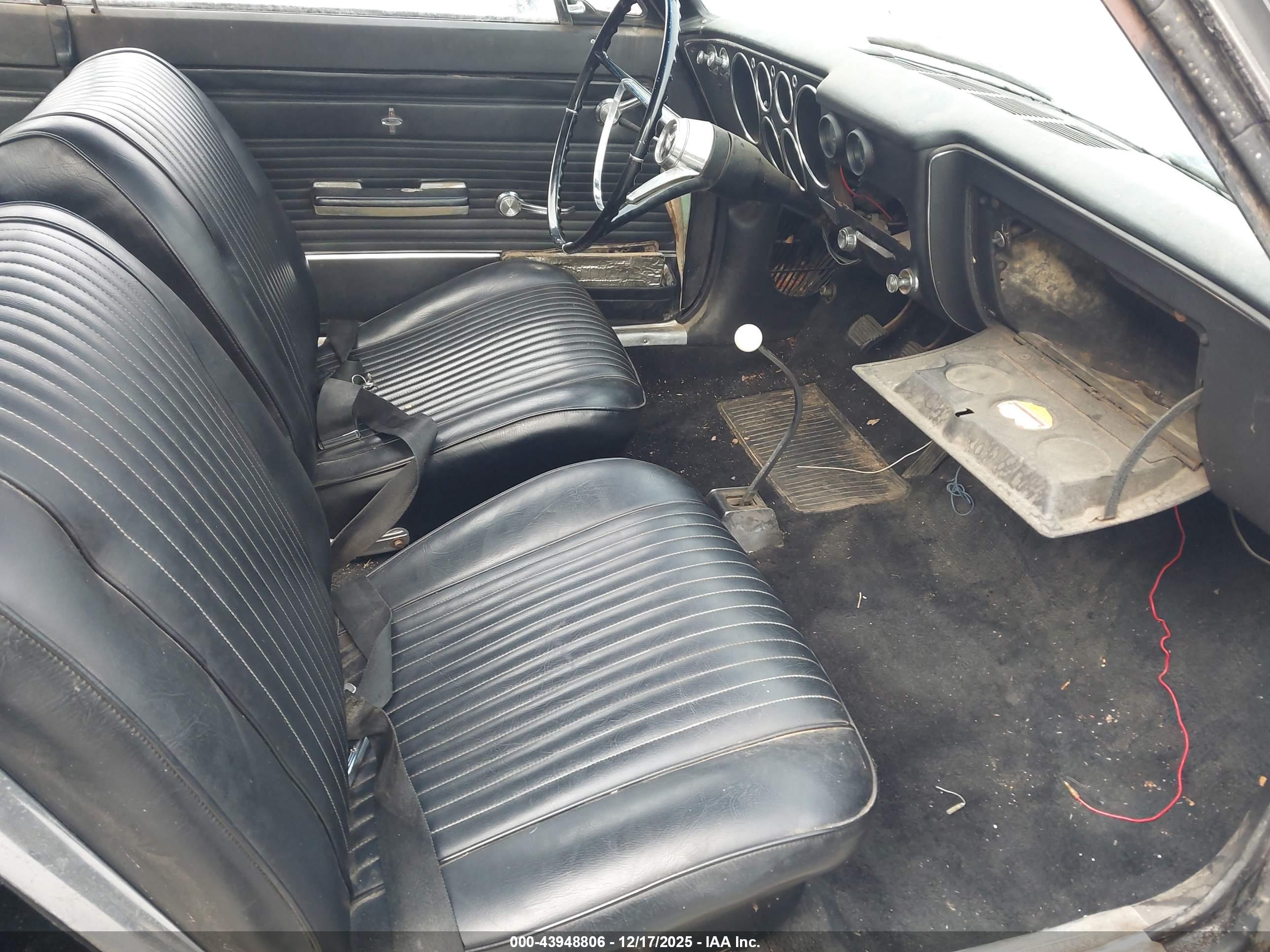 CHEVROLET CORVAIR image 5