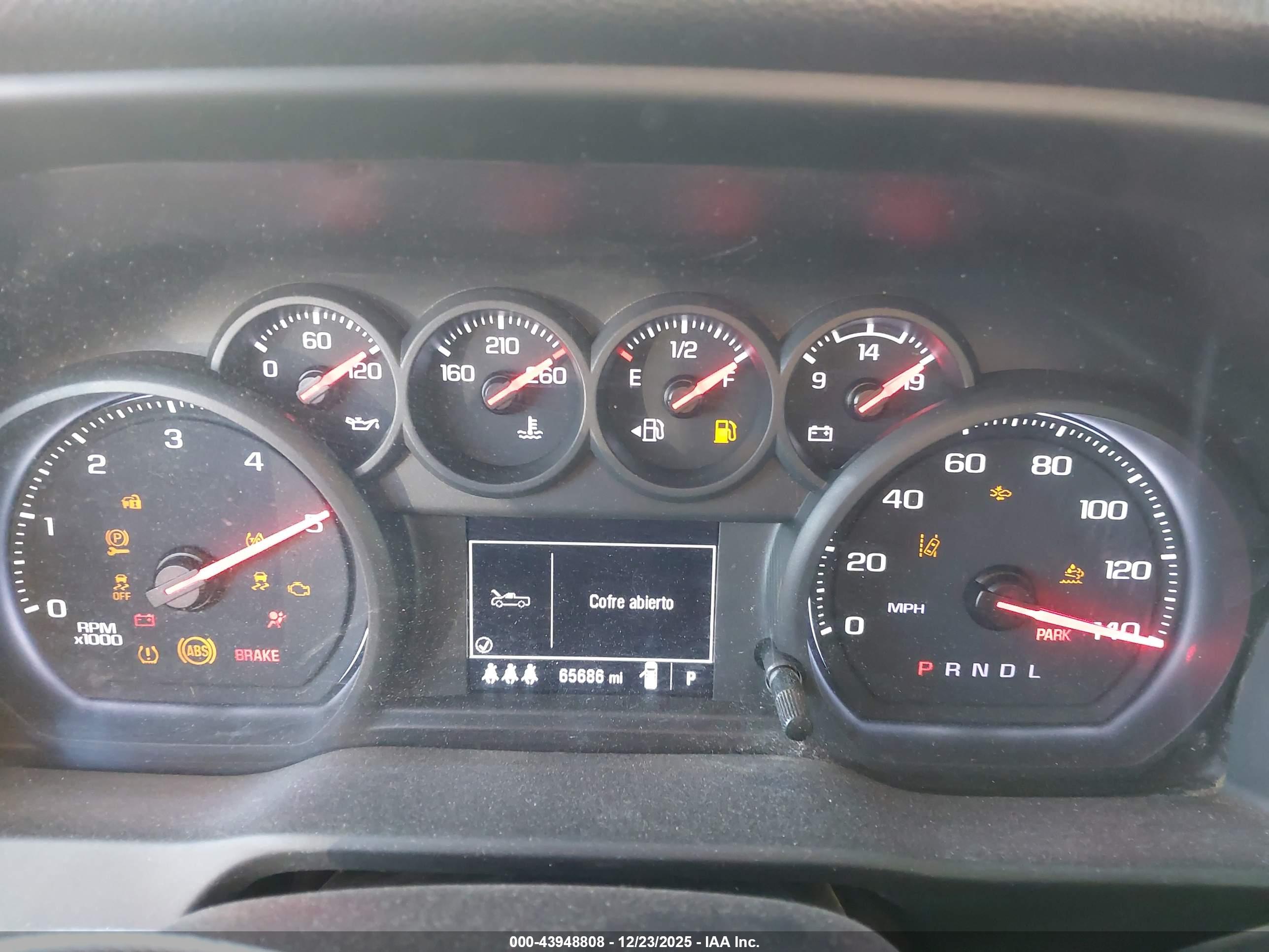 CHEVROLET SILVERADO image 7