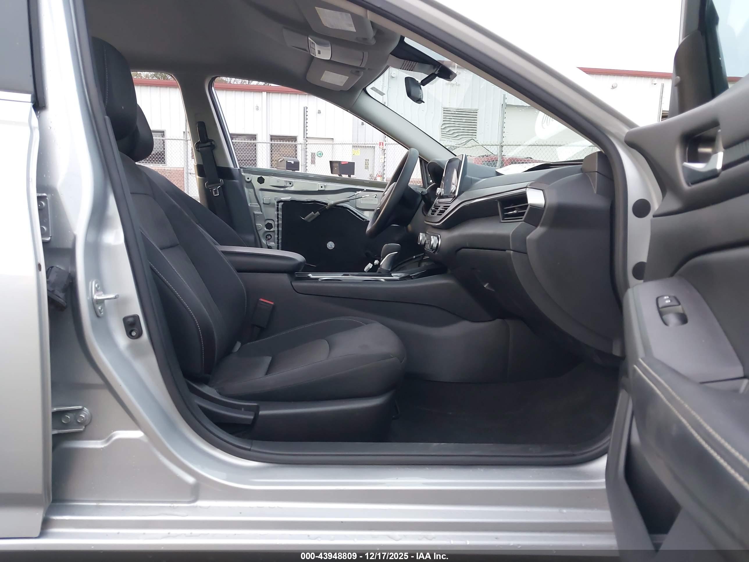 NISSAN ALTIMA image 5