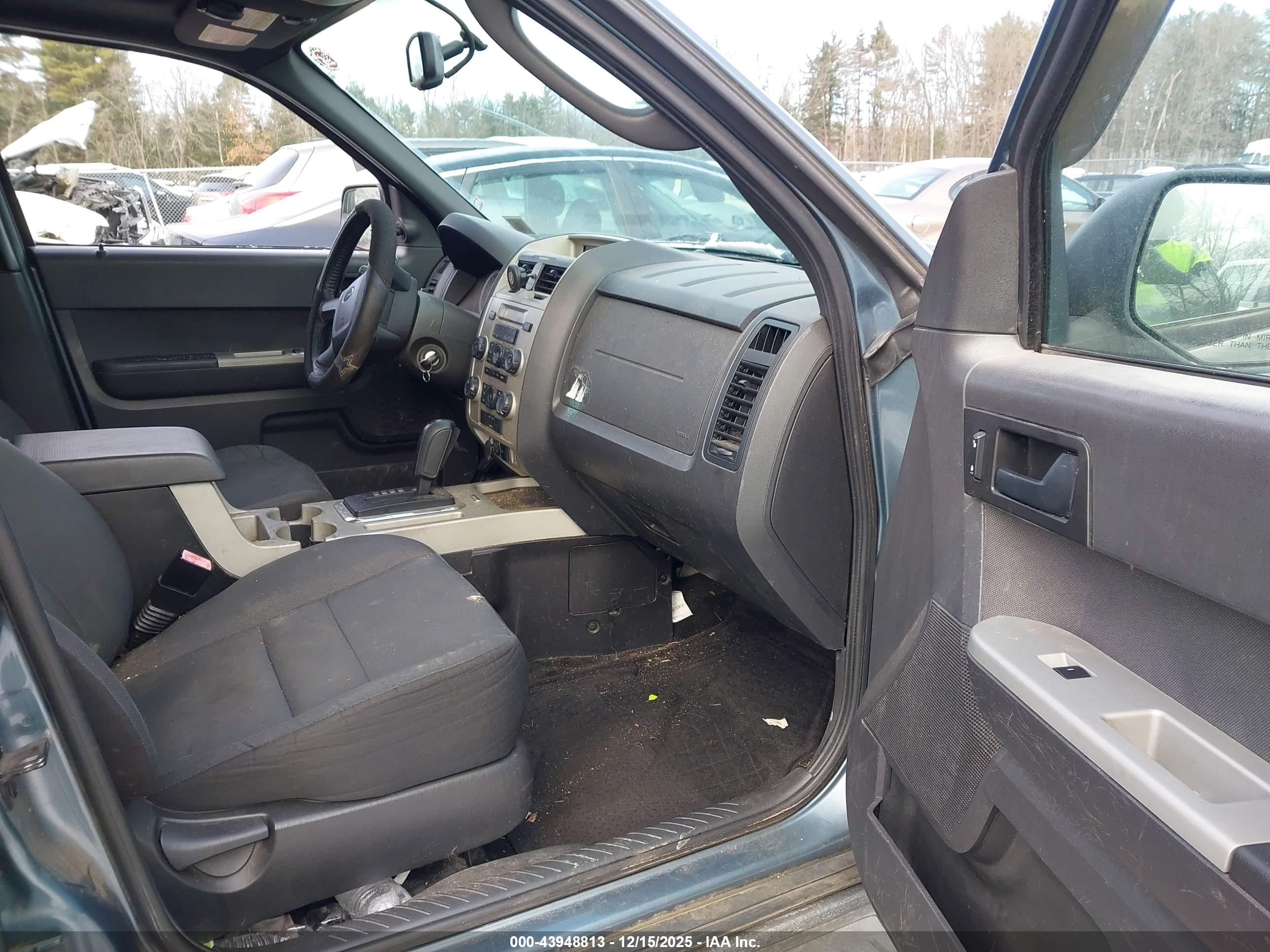 FORD ESCAPE image 5