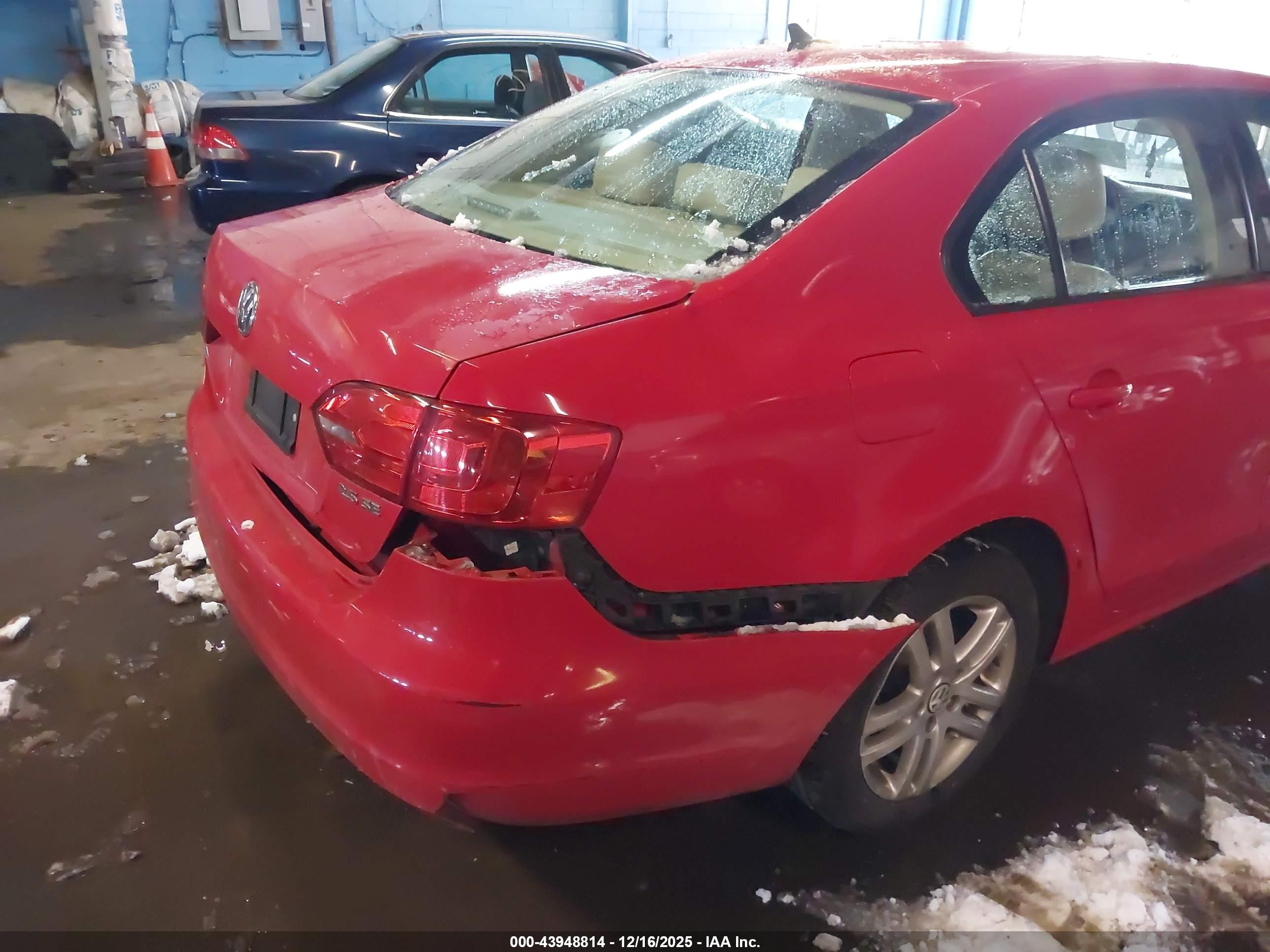 VOLKSWAGEN JETTA image 6