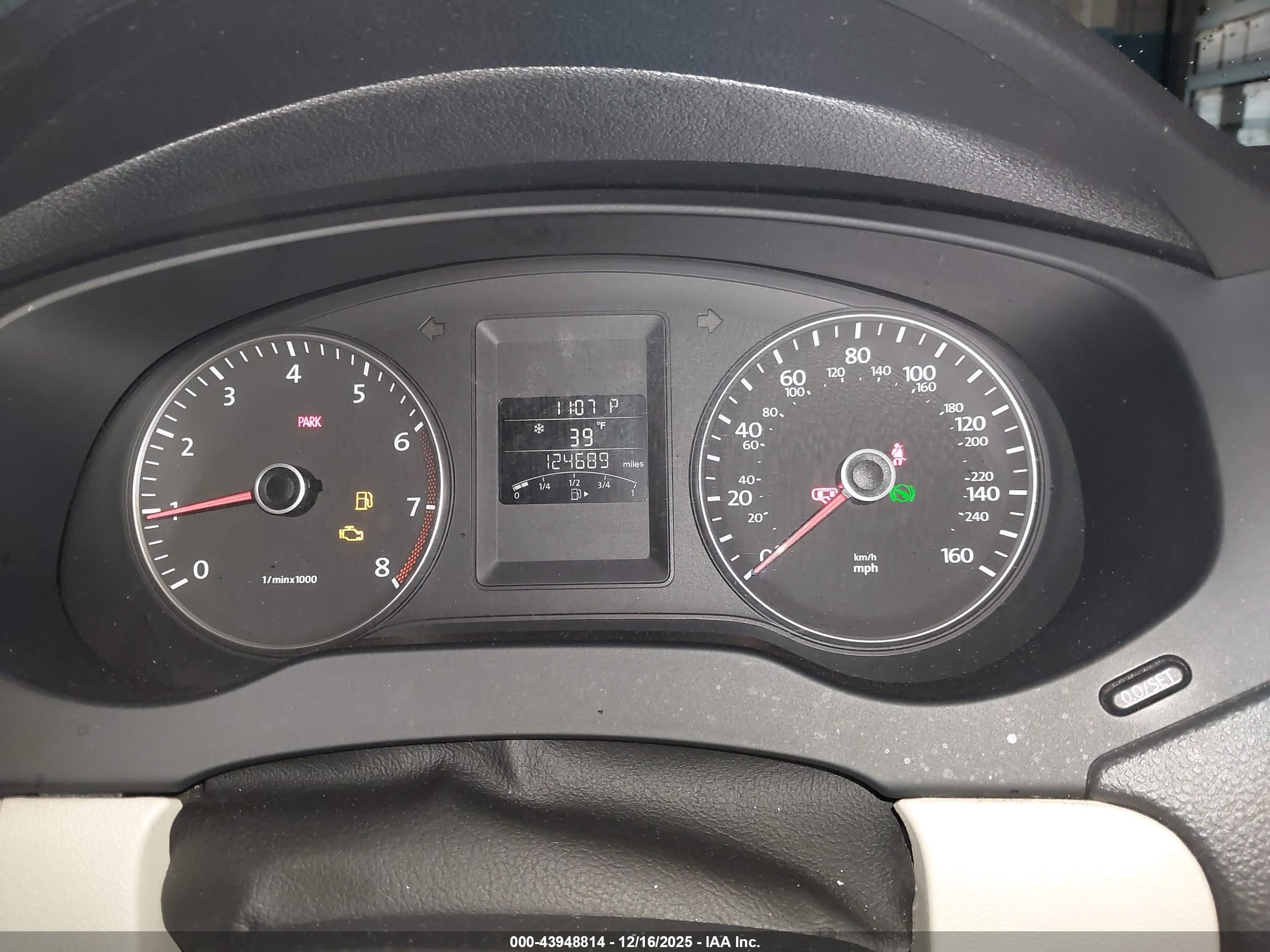 VOLKSWAGEN JETTA image 7