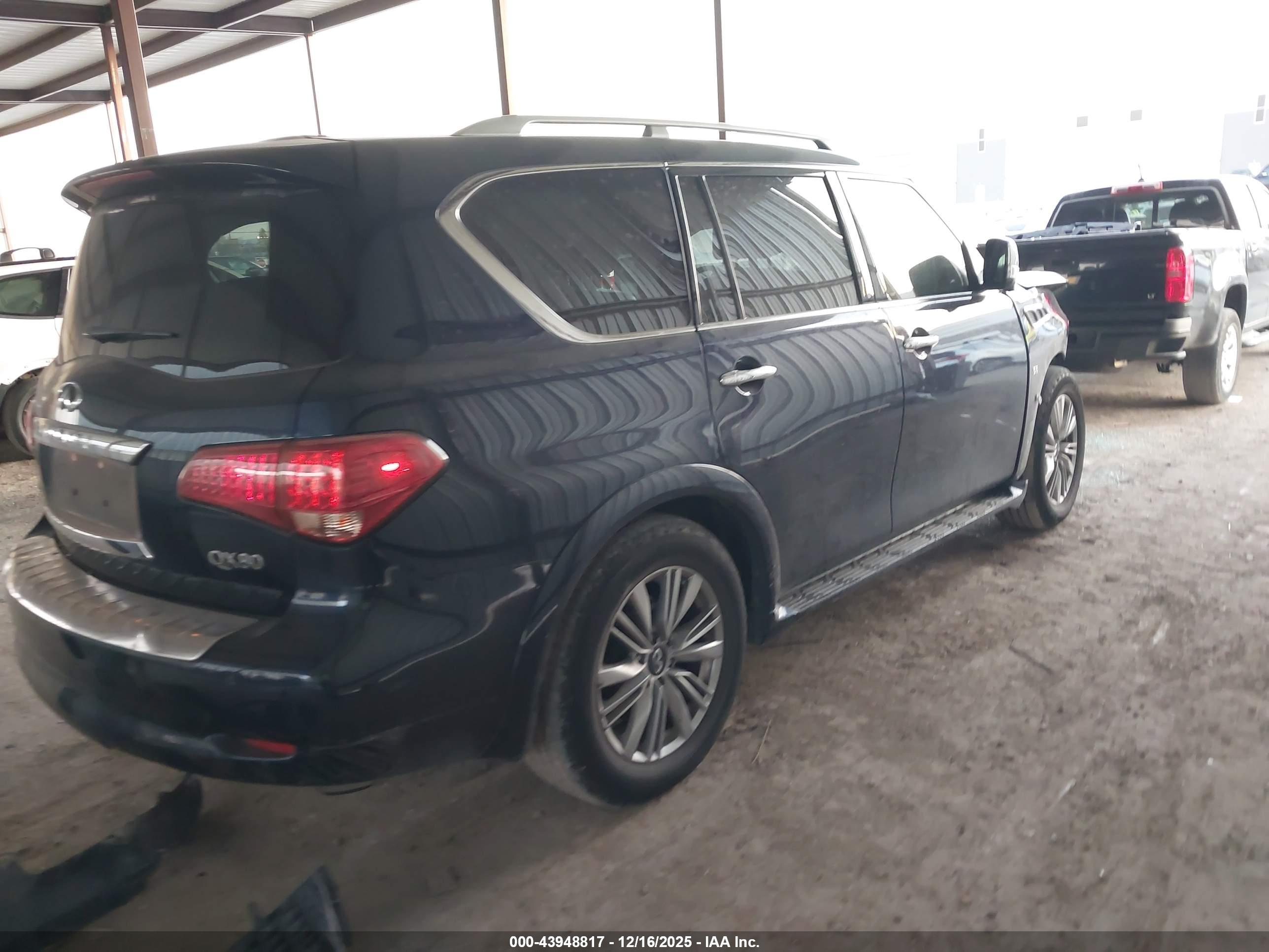 INFINITI QX80 image 4