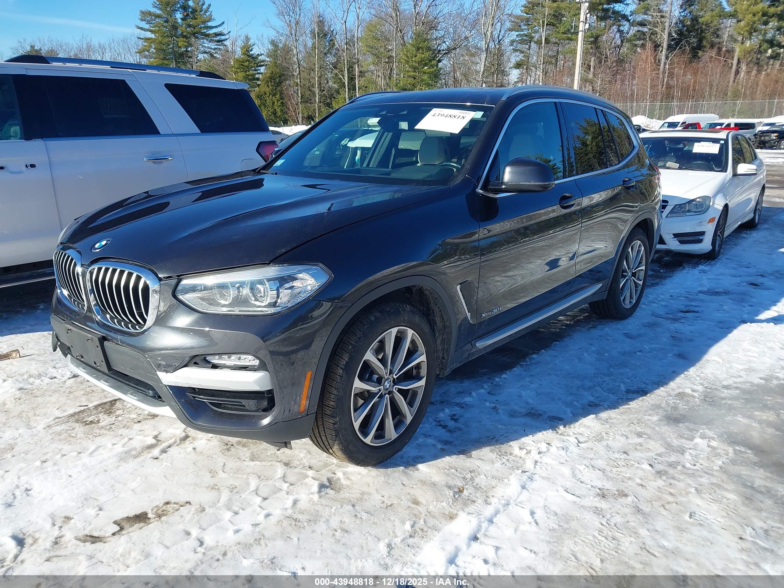 BMW X3 image 2