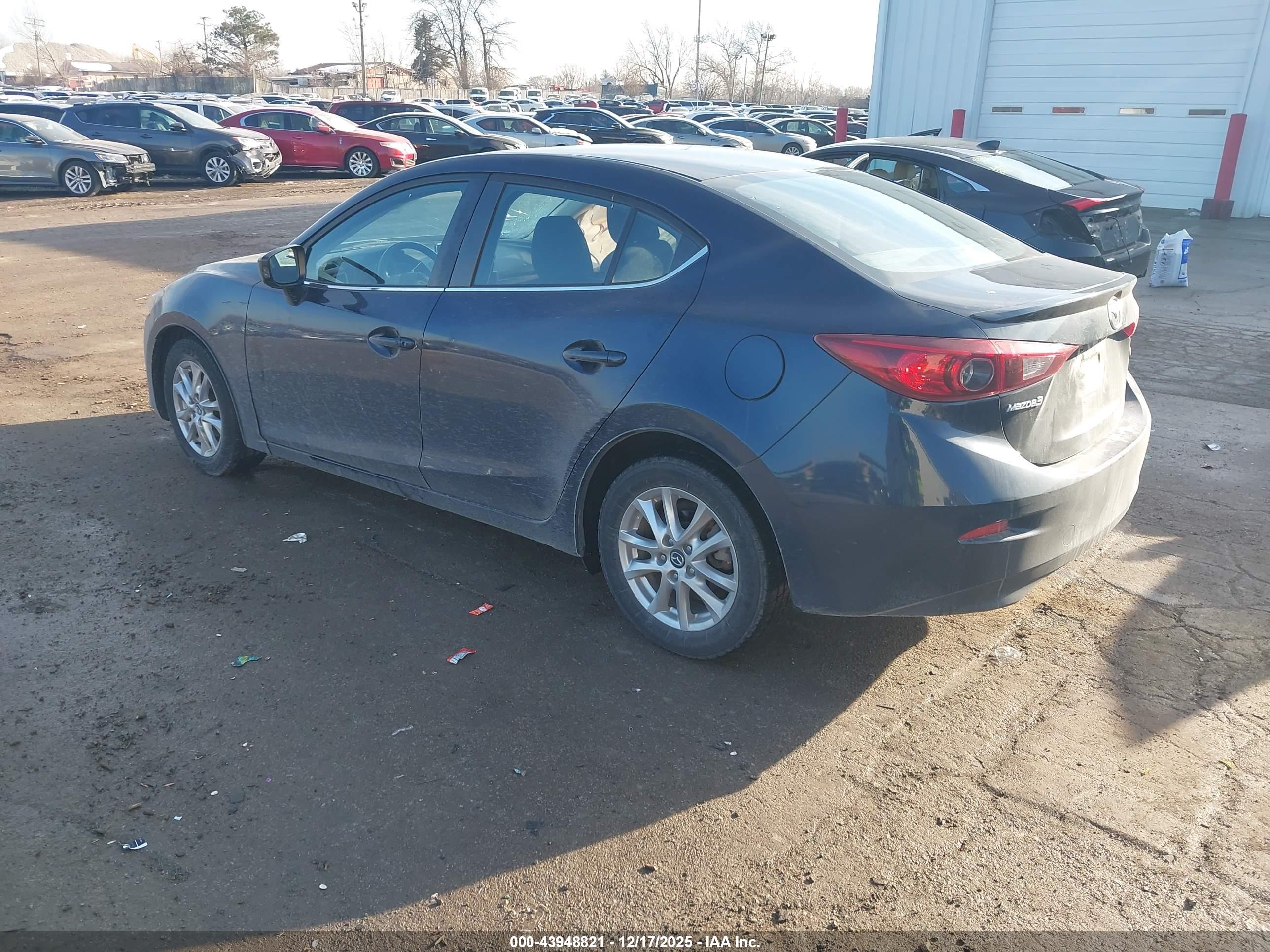 MAZDA MAZDA3 image 3