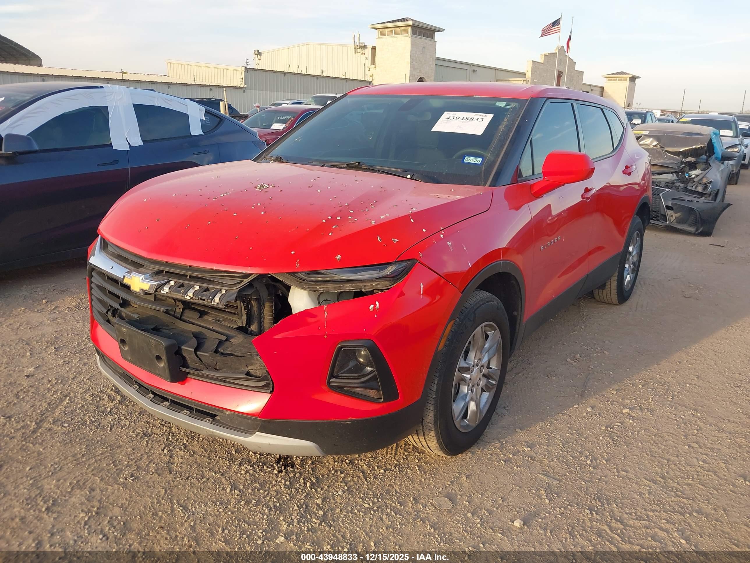 CHEVROLET BLAZER image 2