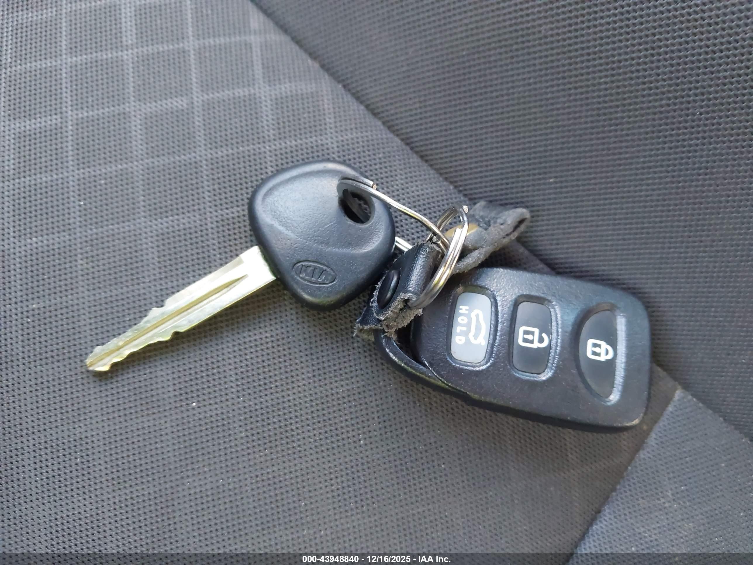 KIA FORTE image 11
