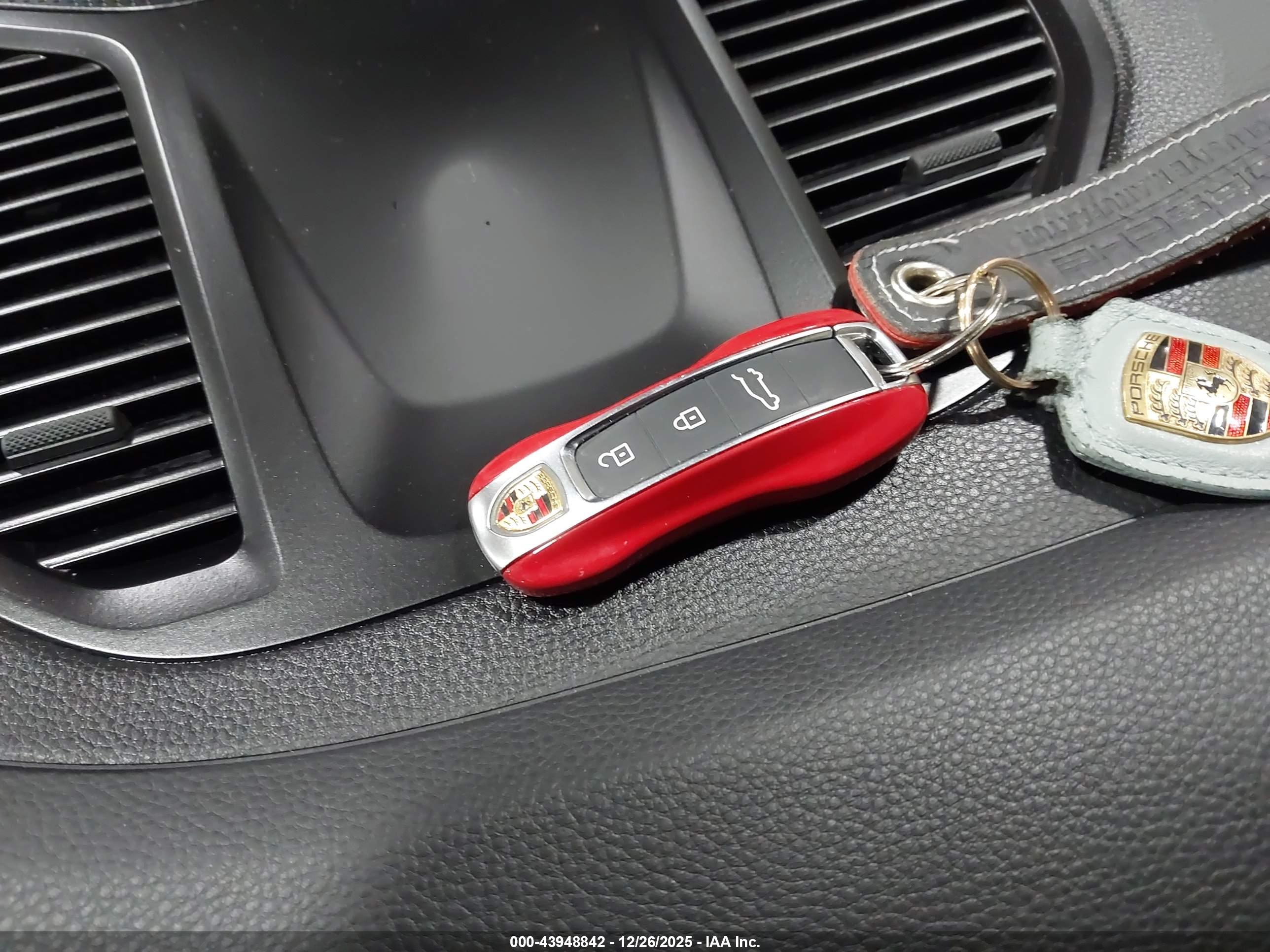 PORSCHE CAYENNE image 11