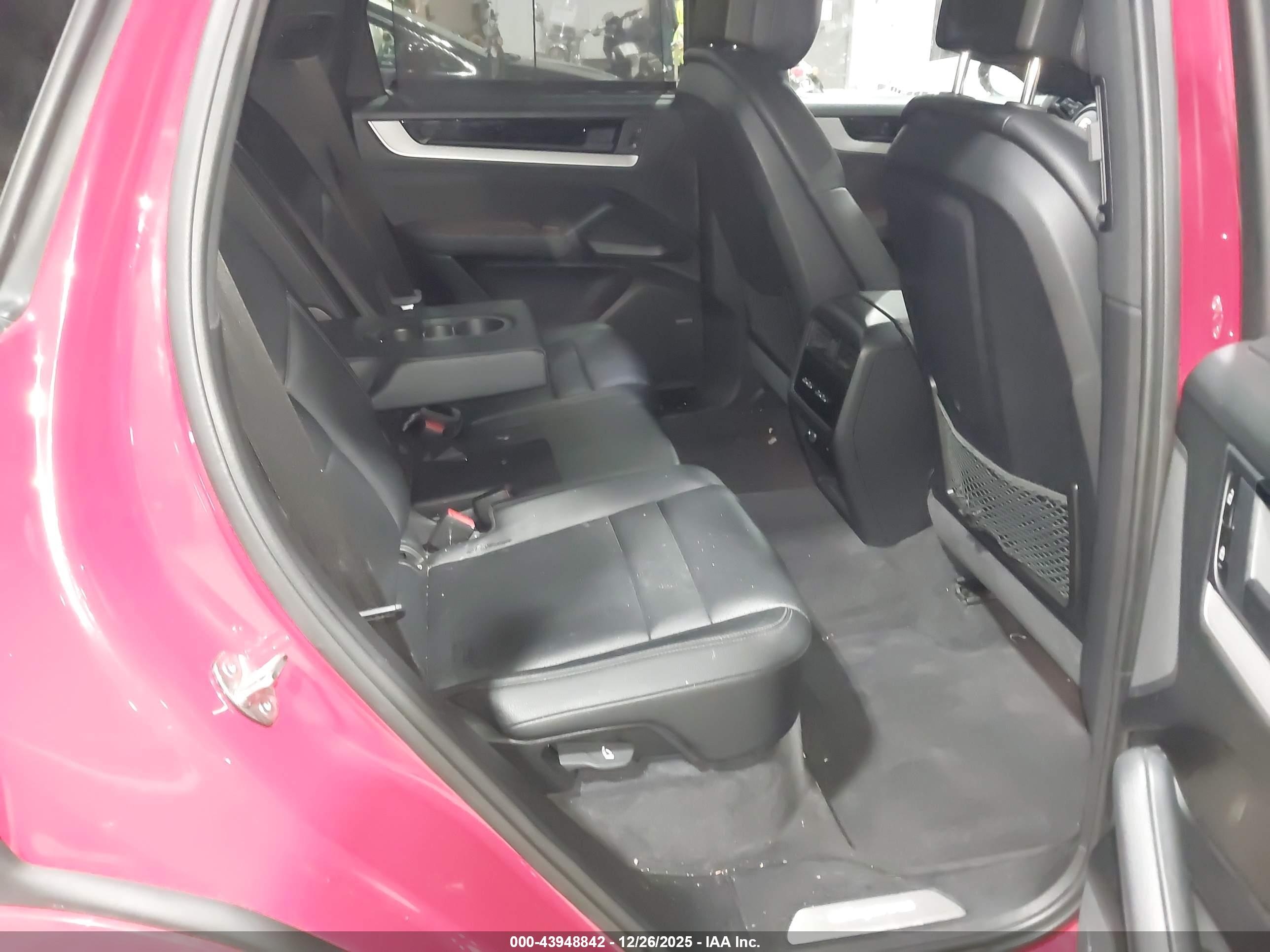 PORSCHE CAYENNE image 8