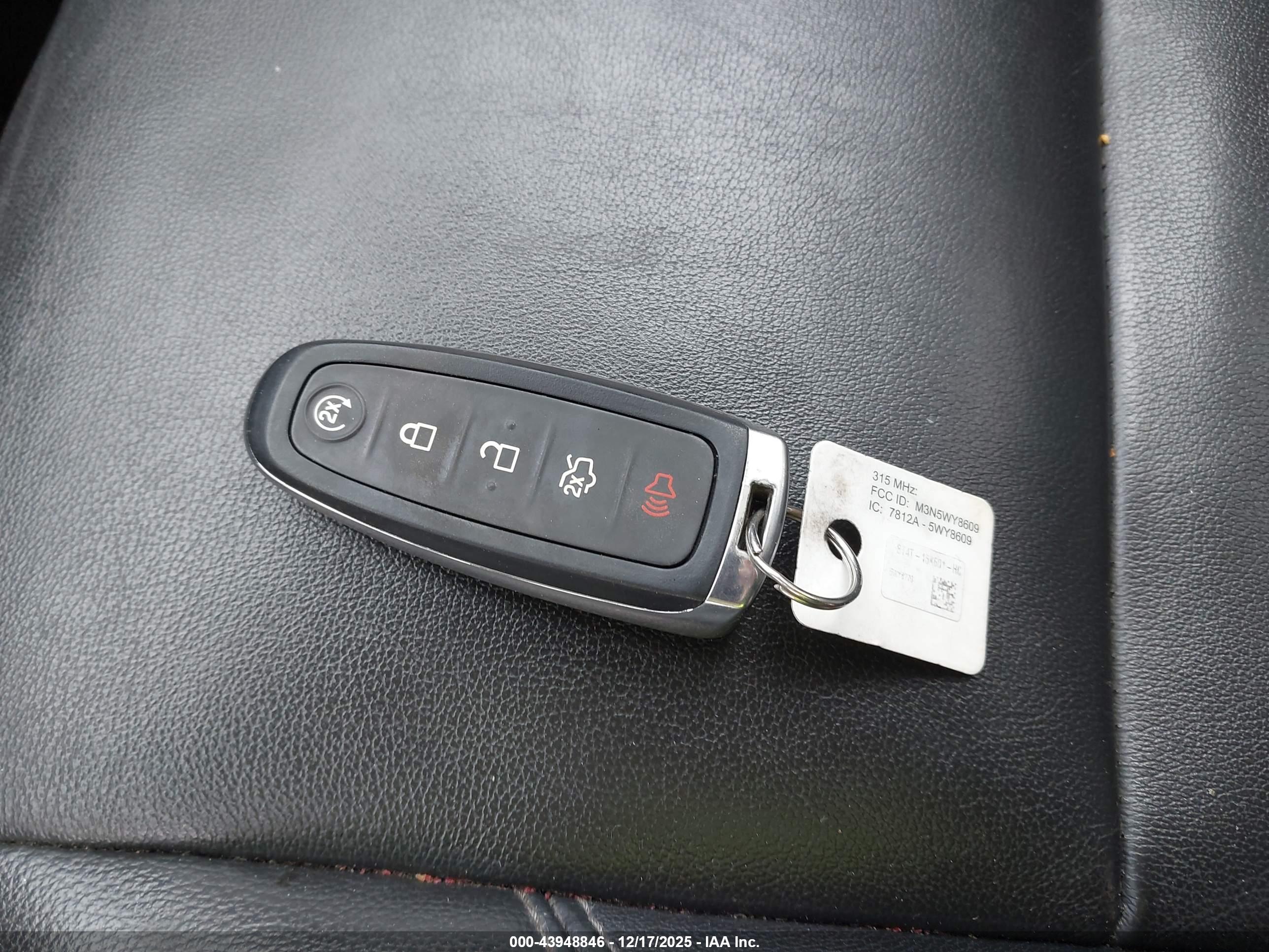 FORD ESCAPE image 11
