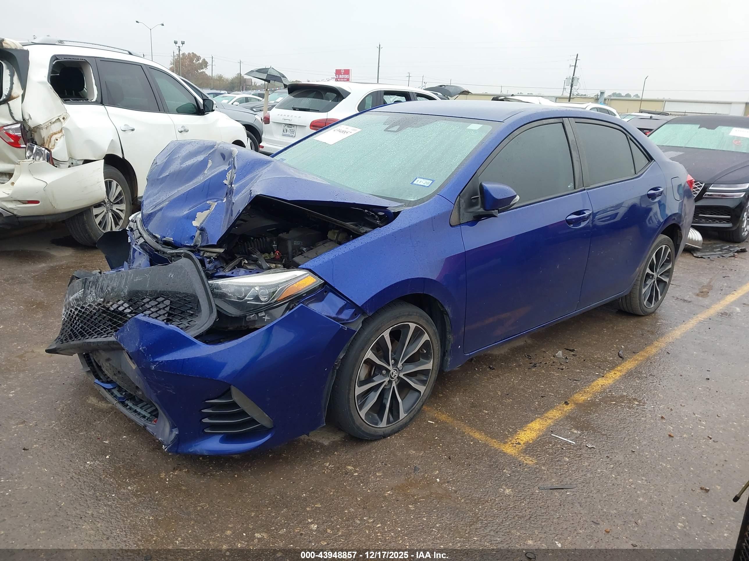 TOYOTA COROLLA image 2