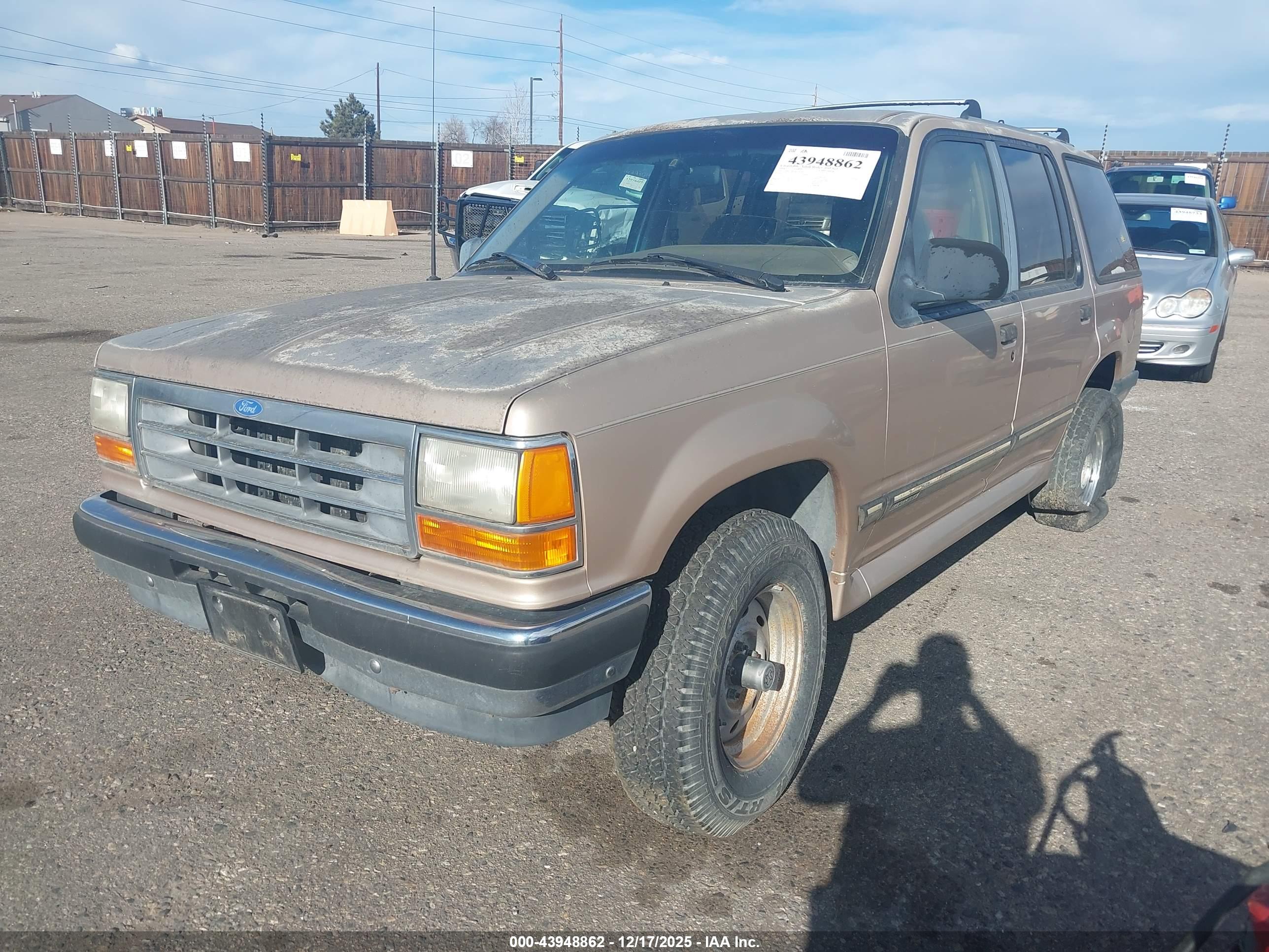 FORD EXPLORER image 2