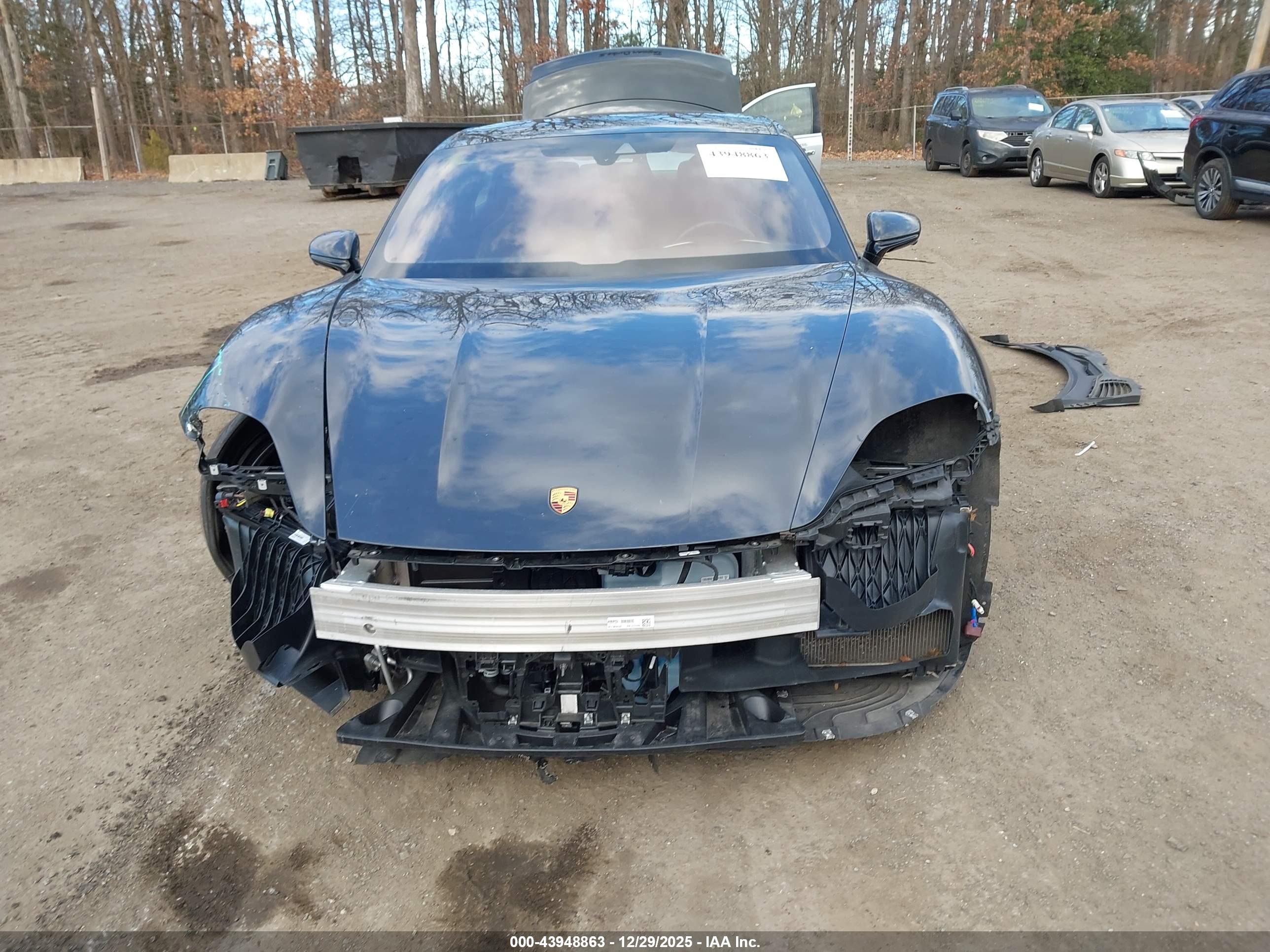 PORSCHE TAYCAN image 6