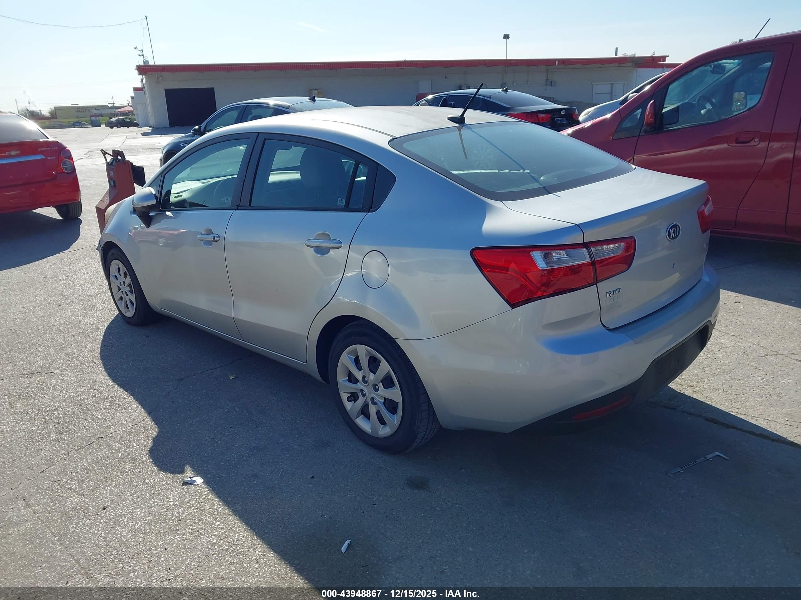 KIA RIO image 3